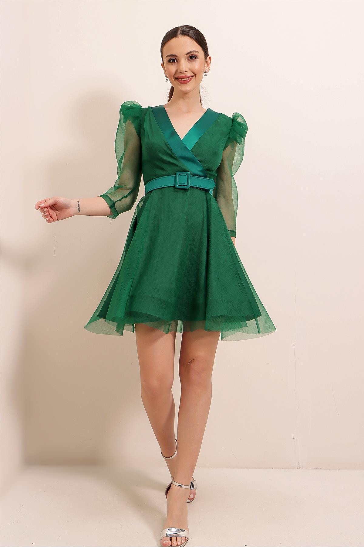 By Saygı-Zweireihiges Kleid mit Ballonärmeln und Gürtel 3