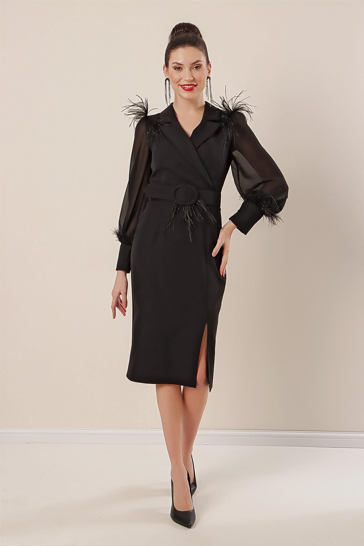 By Saygı-Zweireihiger Ausschnitt, Taillengürtel, vorne geschlitzte Ärmel, Chiffon- und Federdetail-Kreppkleid mit Manschetten 3