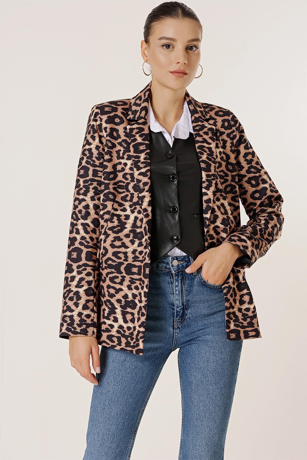 By Saygı-Single Button Lined Leopard Pattern Comfortable Fit Jacket 2