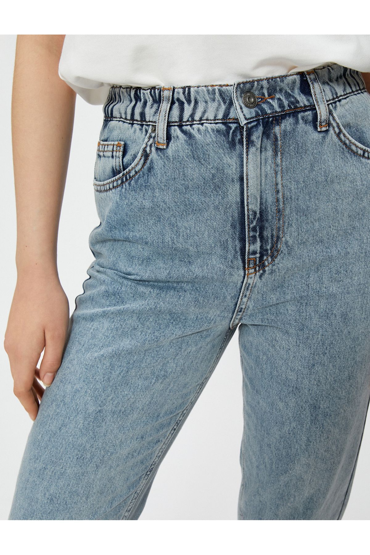 Koton-Jeans mit hoher Taille und leicht schmalem Bein – Mom-Jeans 5