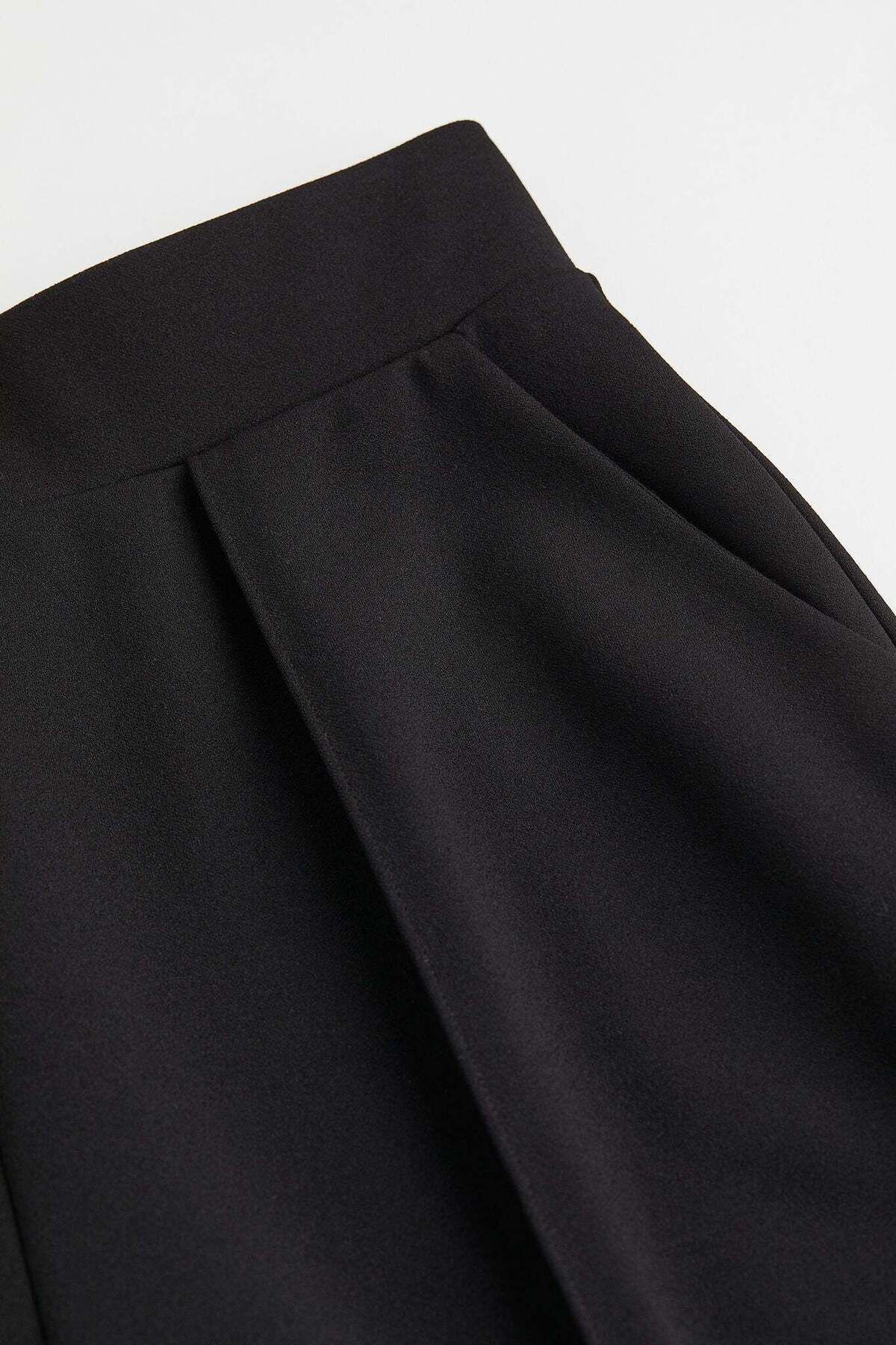 H&M-High-waisted tailored trousers 1