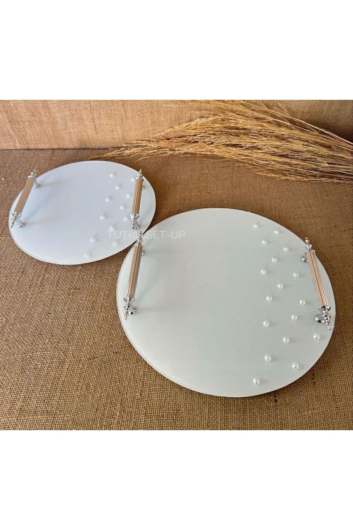 By Ayça Vardan-2-Piece Simple White Glass Pearl Table 1