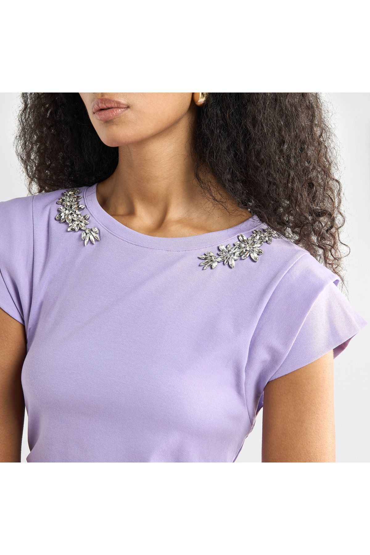 FAV-Embellished T-shirt with Round Neck and Cap Sleeves 4