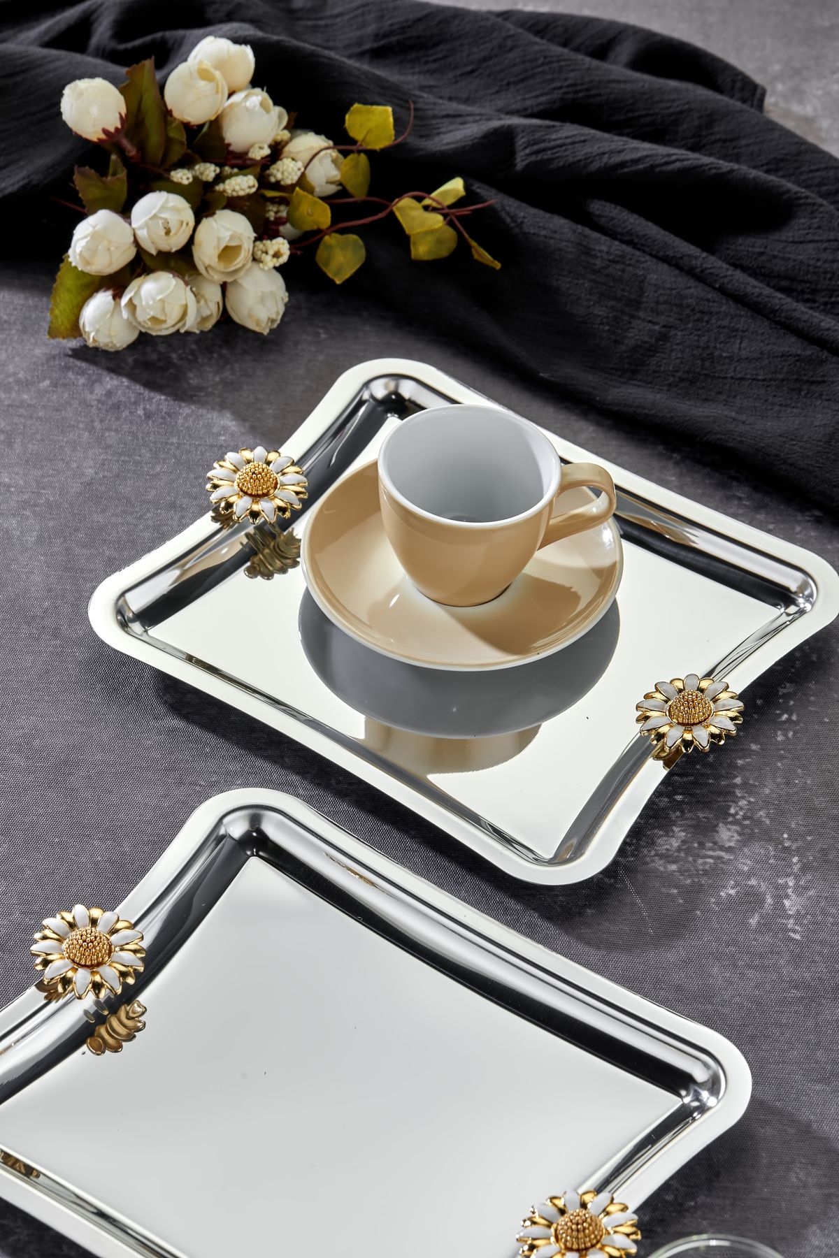 Milenay-Duo Bella Flora Square Presentation Tray - Chrome, Handle Pattern, 22X16Cm, 3 Pieces 3