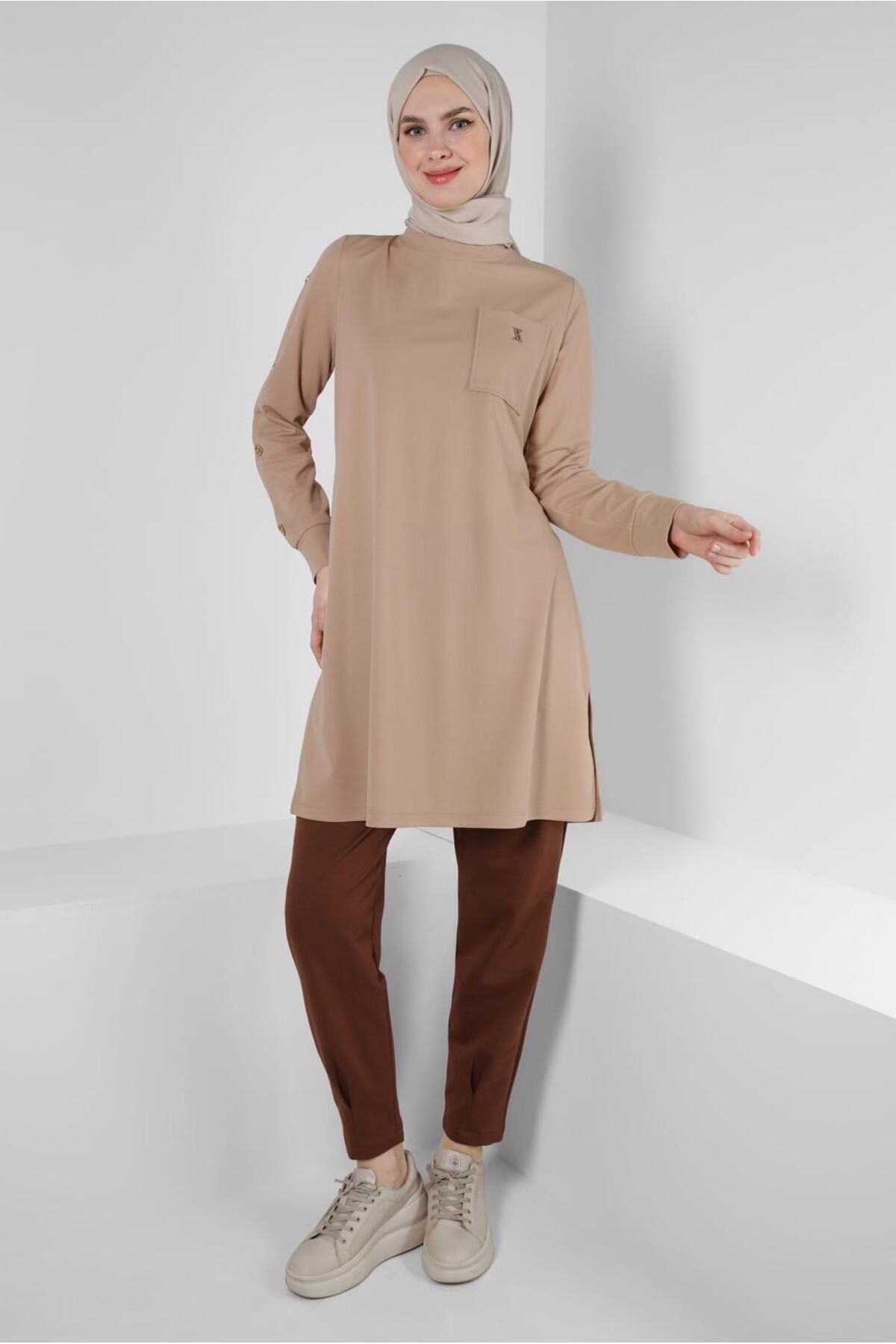 تونیک لباس ورزشی جیبی فلزی 43885 Alvina