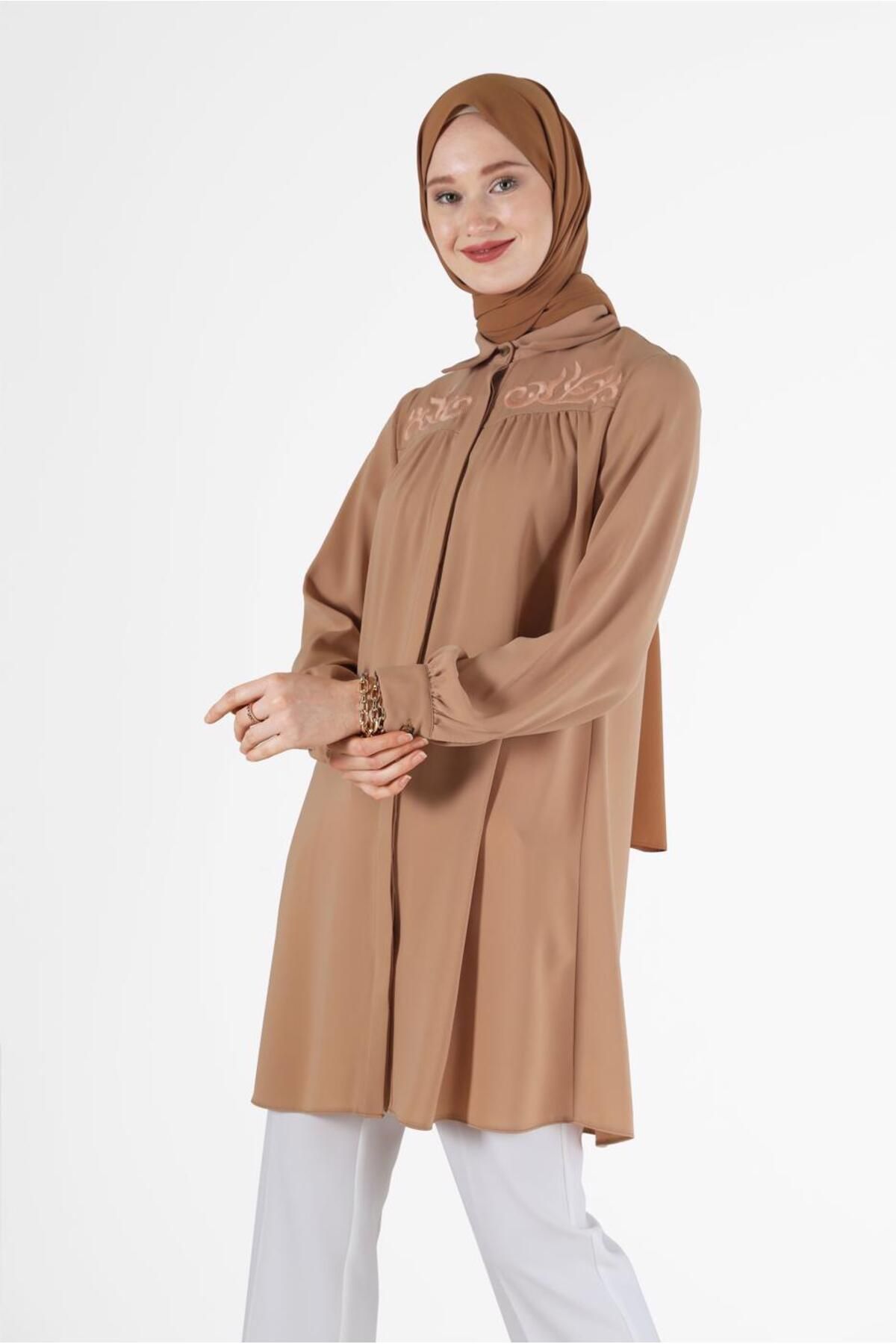 تونیک مفصل دوزی شده 42290 Alvina