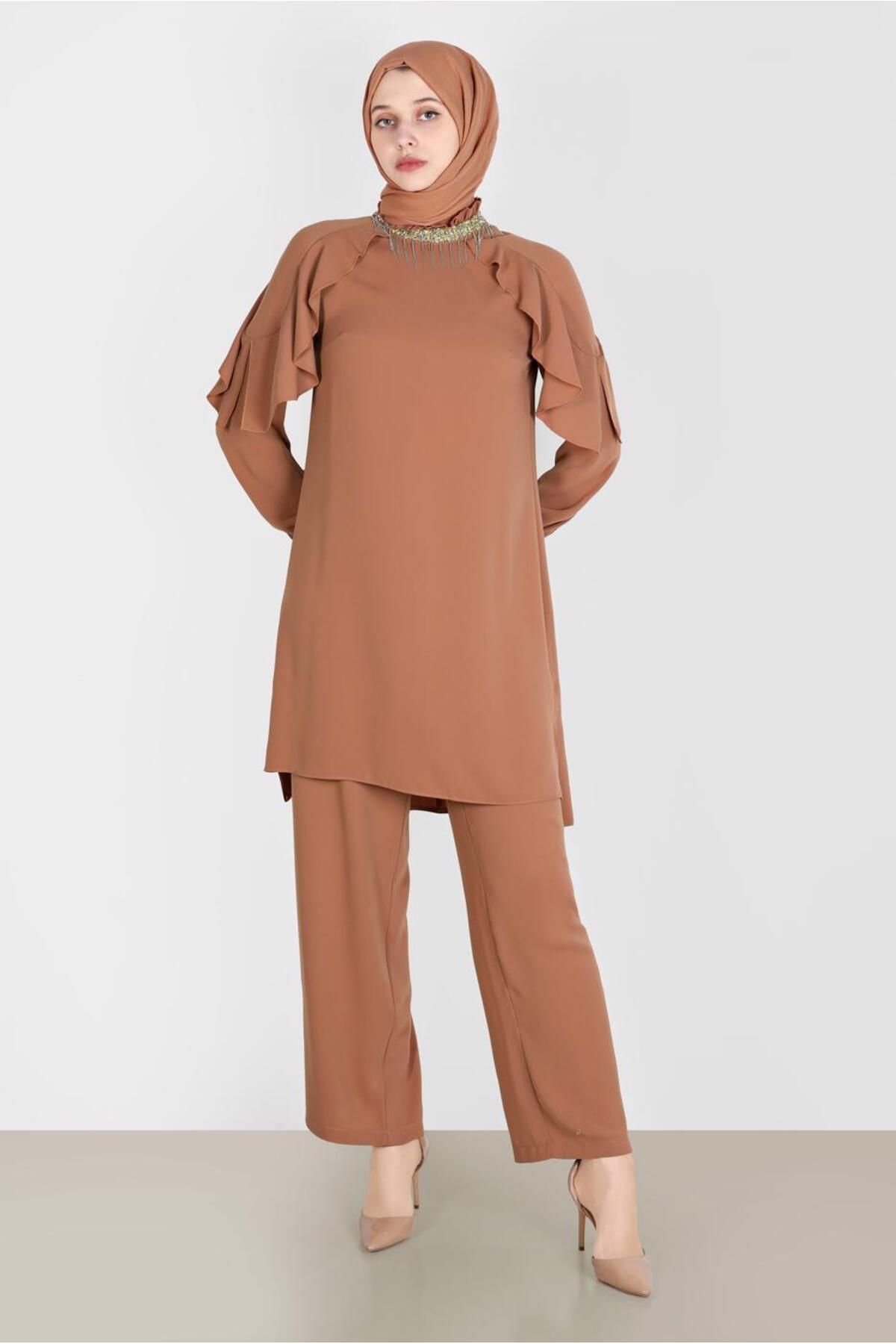 شلوار دونفره منگوله ای با جزئیات. تیم 30259 Alvina