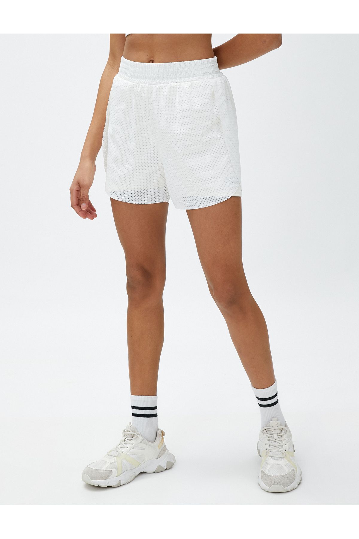 Koton-Sportshorts mit Mesh-Detail 3