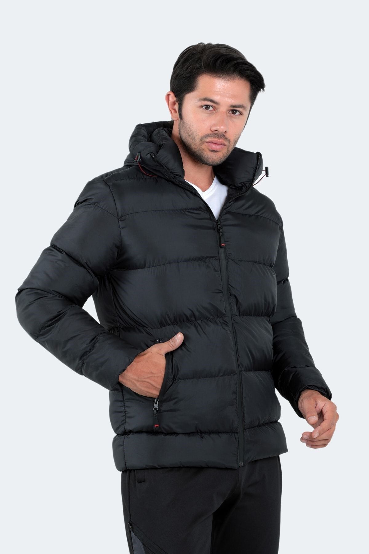 Slazenger Kışlık Suya Dayanıklı Cepli Fermuarlı Erkek Mont Siyah