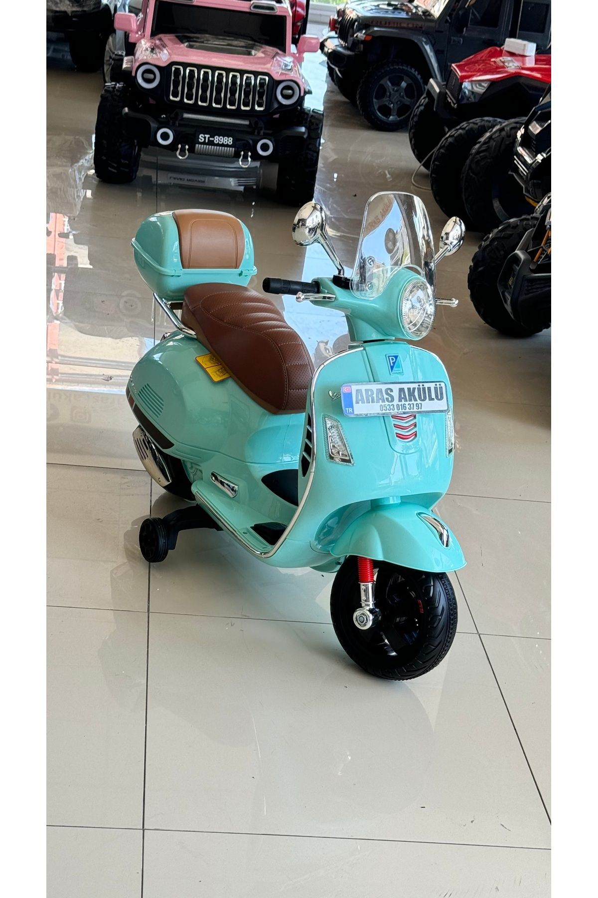 ARAS VESPA GTS 12 VOLT PREMİUM SERİSİ 3-8 yaş