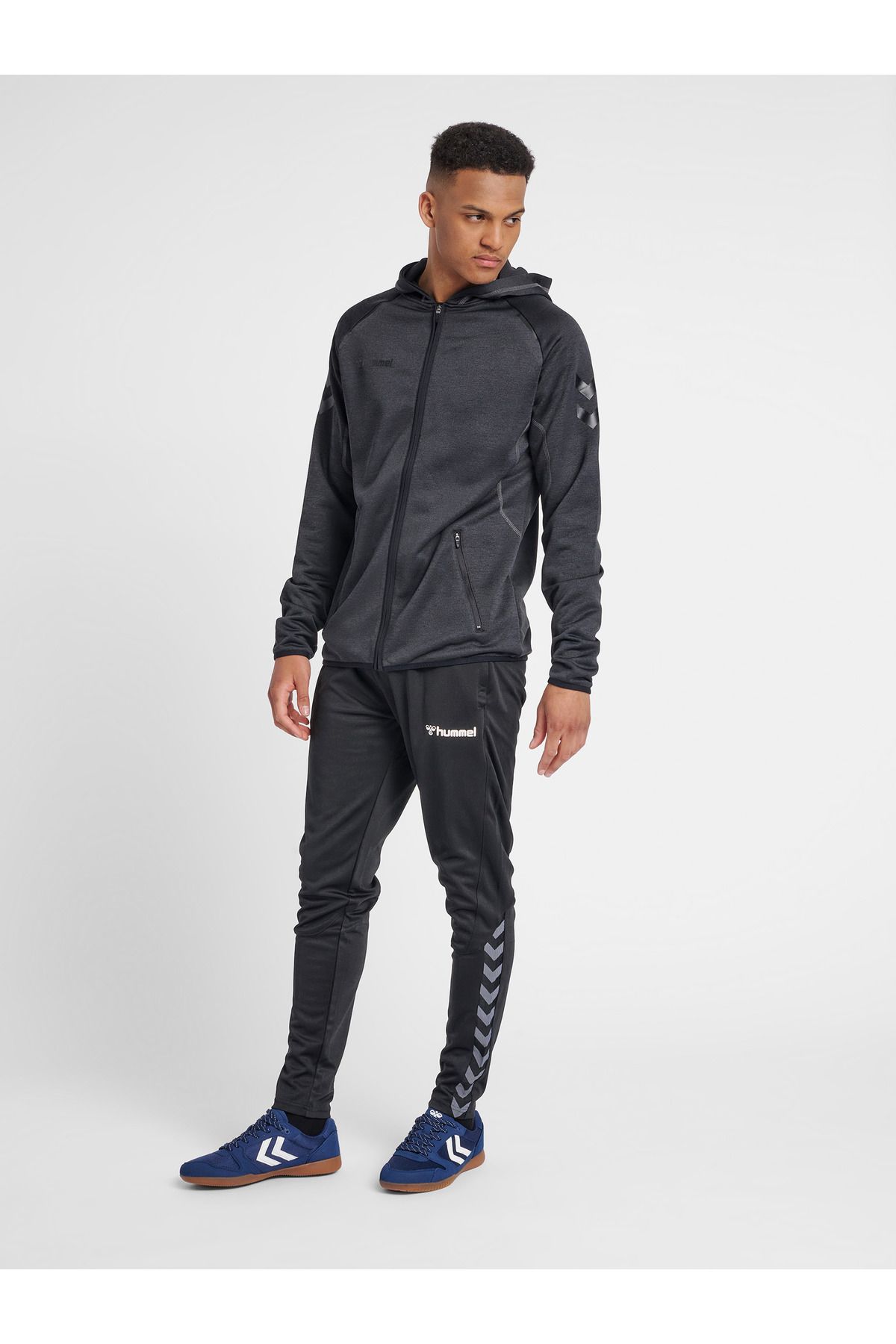 complete the look image