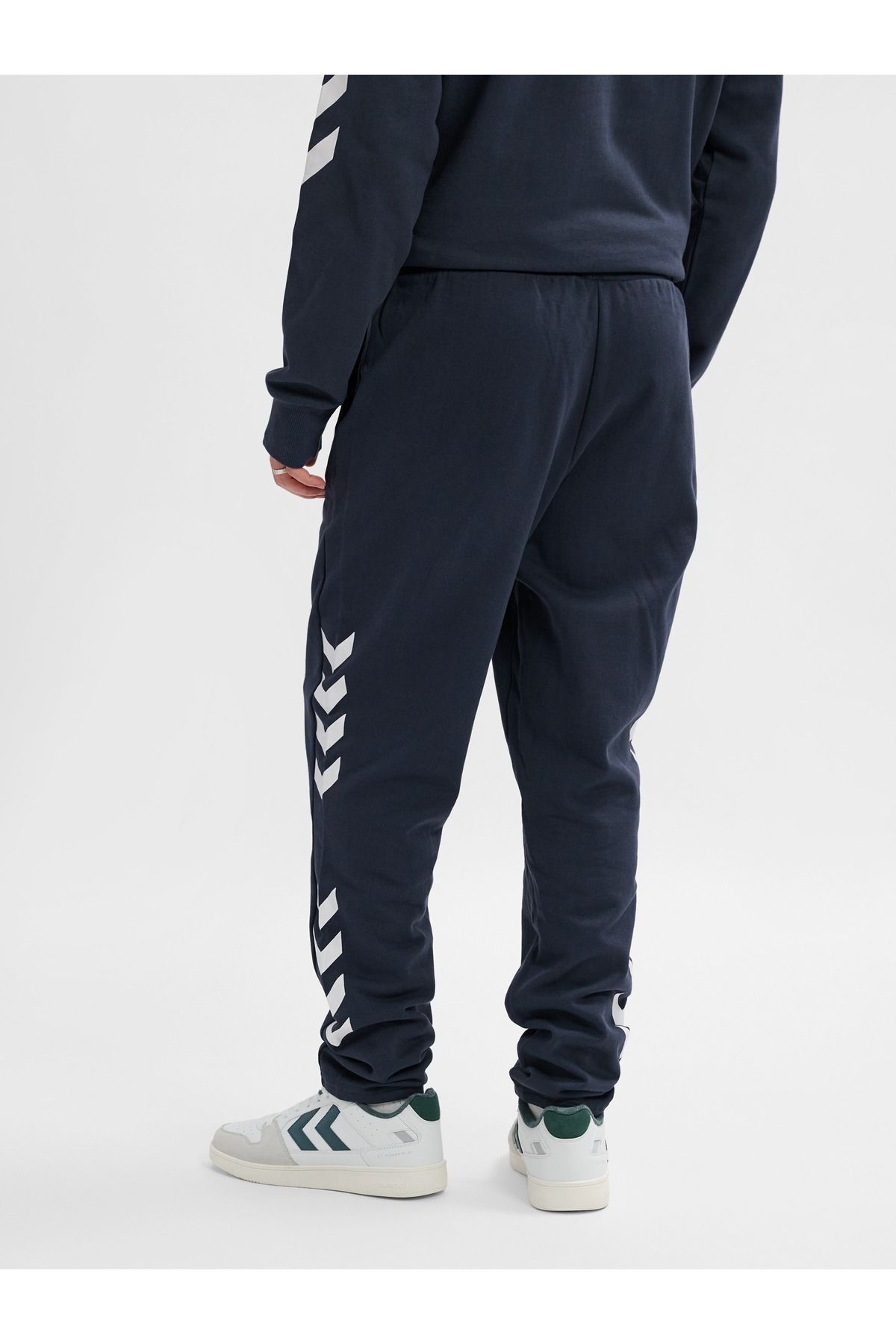 complete the look image