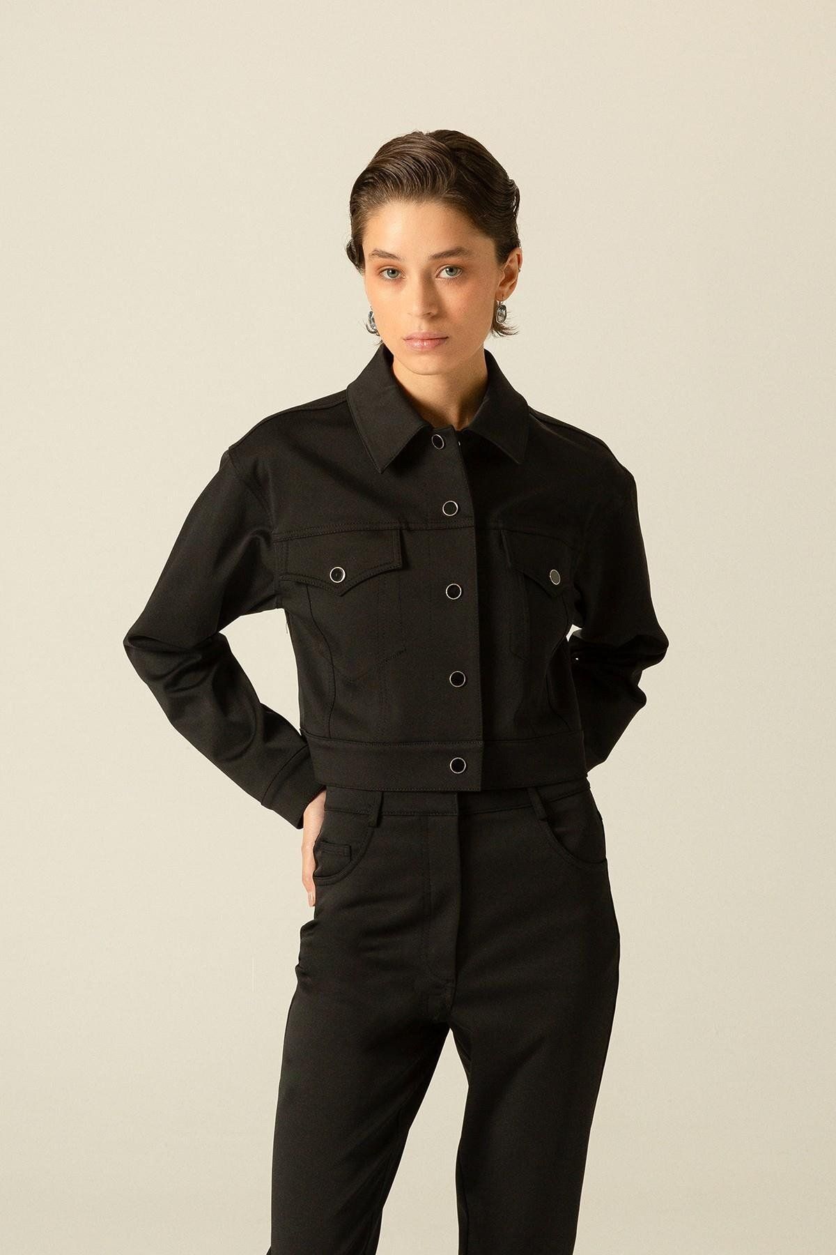 rue.-Black Jacket with Front Button Pockets 1