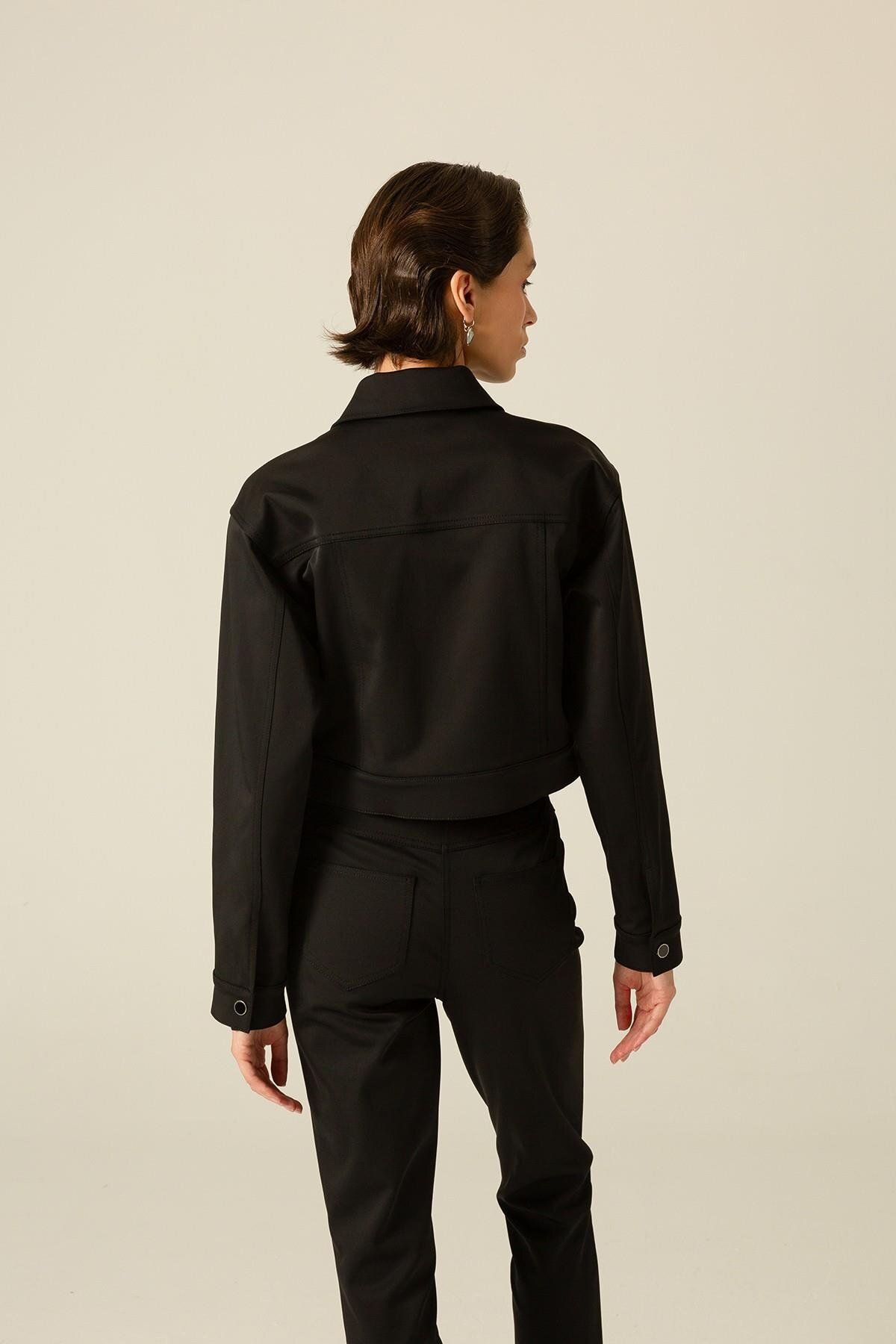 rue.-Black Jacket with Front Button Pockets 4