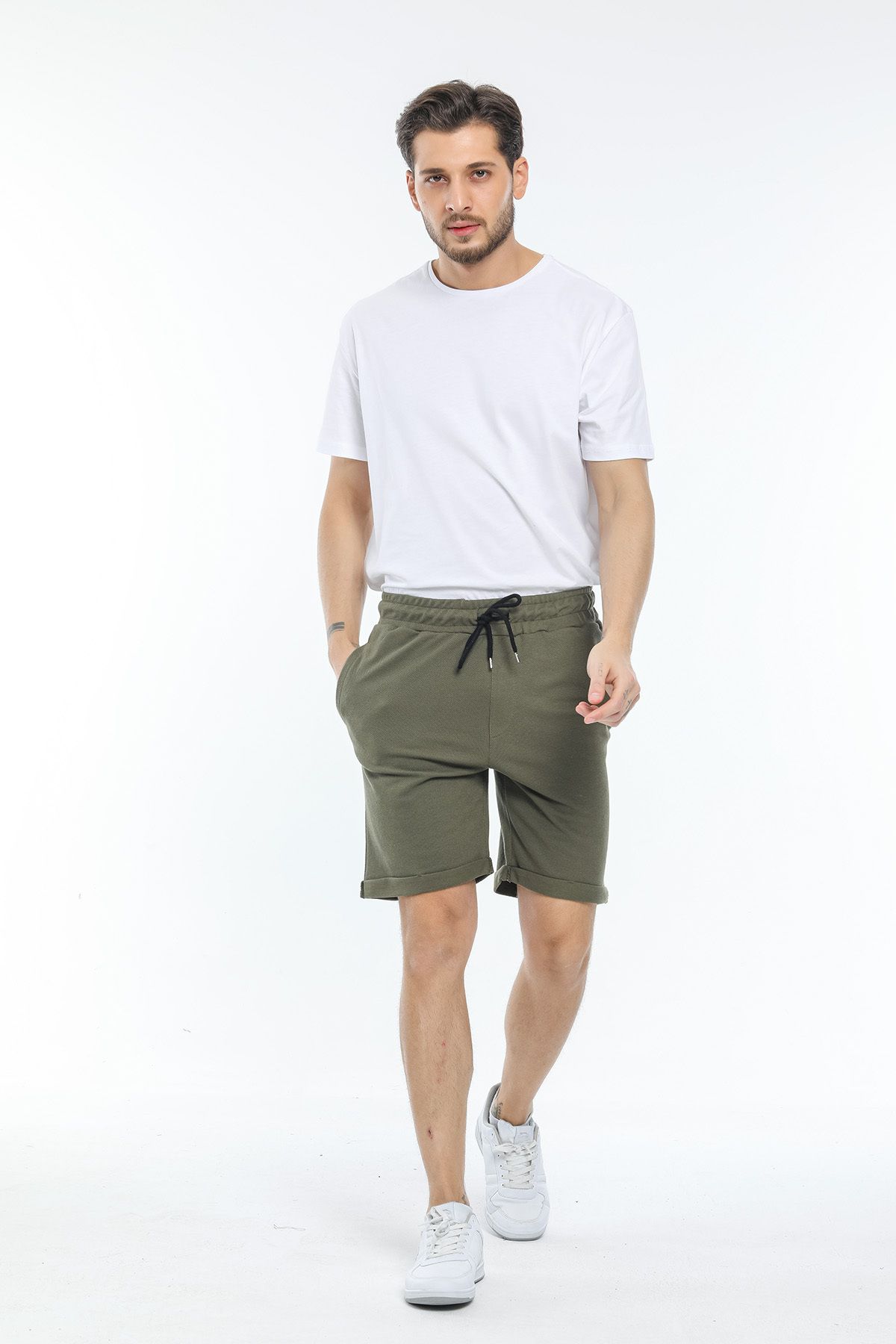 complete the look image