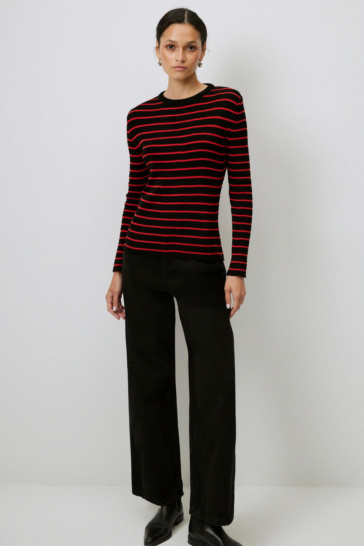 Touché Privé-STRIPED TROPHY KNIT SWEATER 1