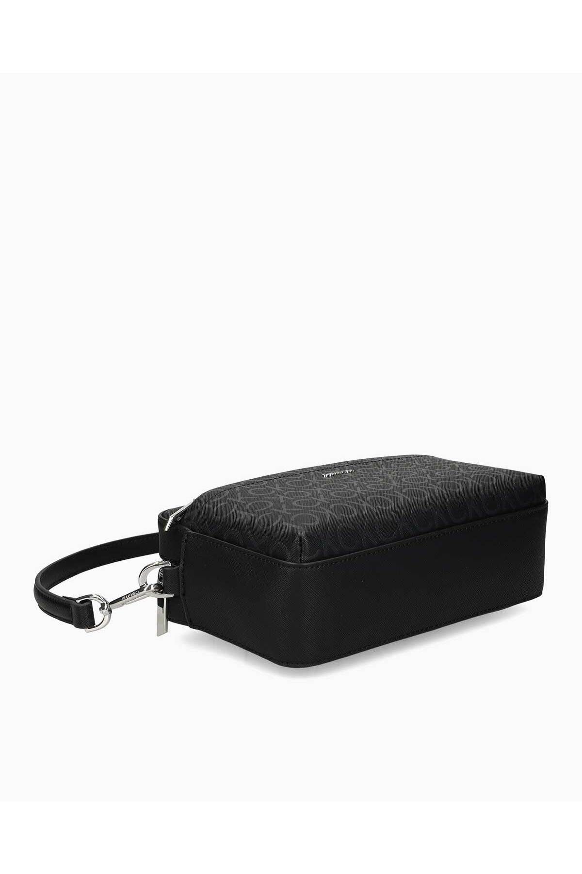 Calvin Klein-Must Convertible Monogram Shoulder Bag 3