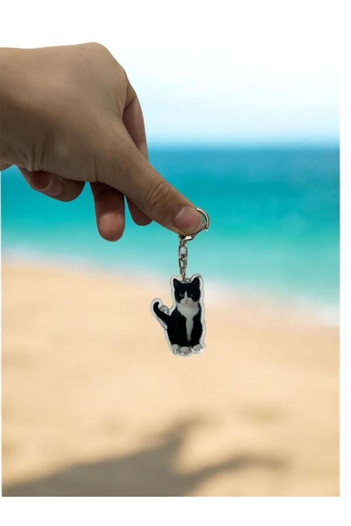 RENGARENK-Cat with Black Bow Tie Keychain 2D Key Chain Cat Keyring Luck Keychain Gift Key Chain 2