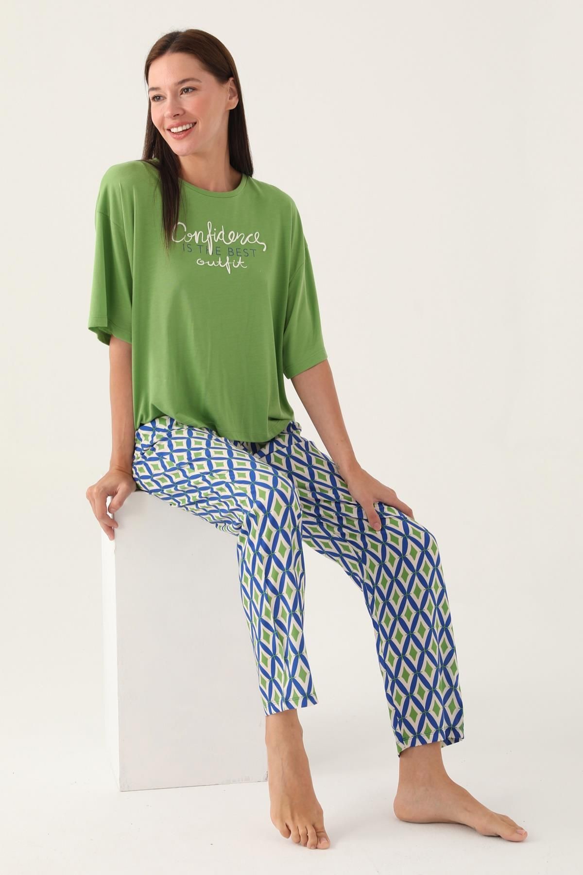 Arnetta-Green Women's Pajama Set 2