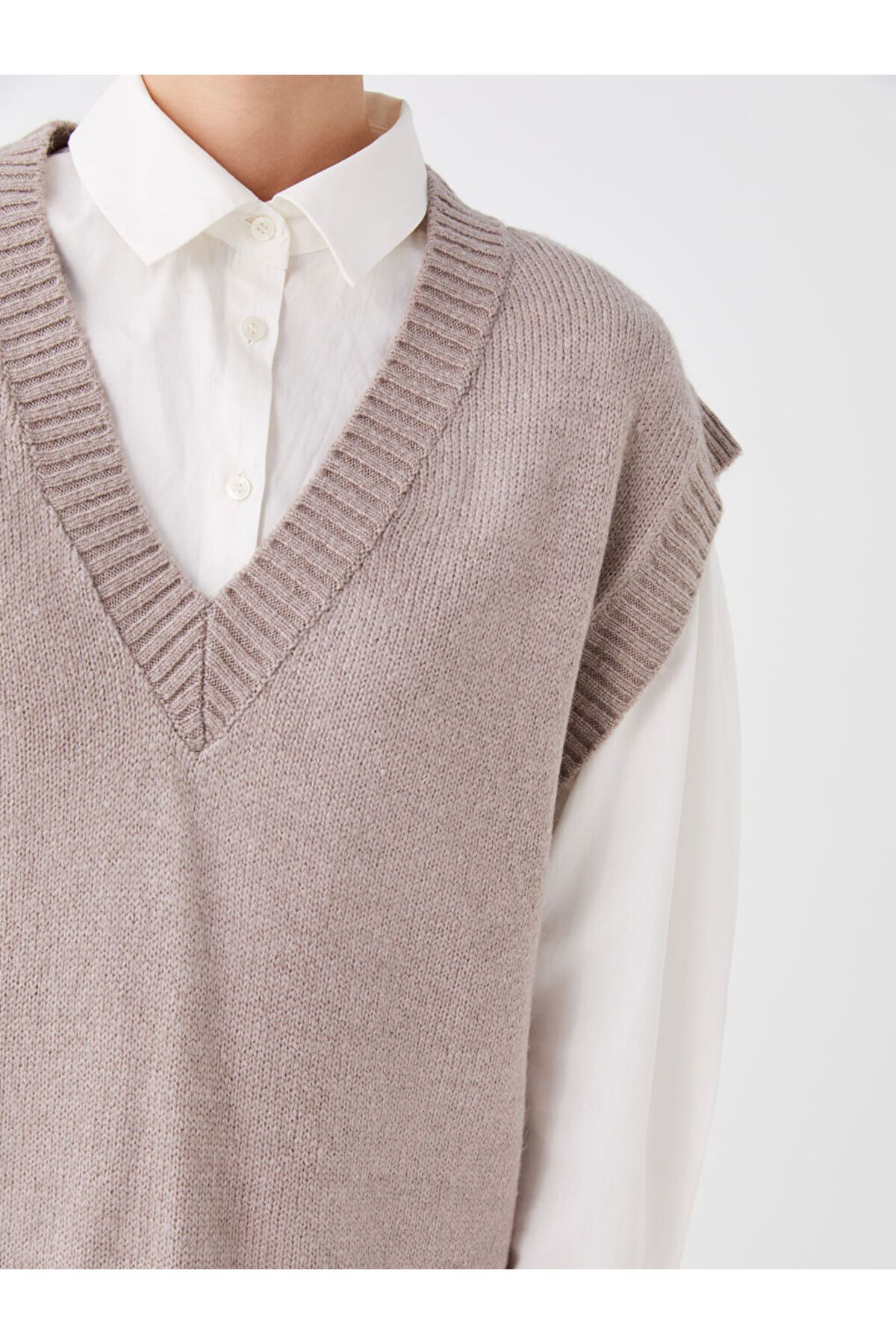 LC Waikiki-LCW Modest Damen-Strickpullover in Übergröße mit V-Ausschnitt 4