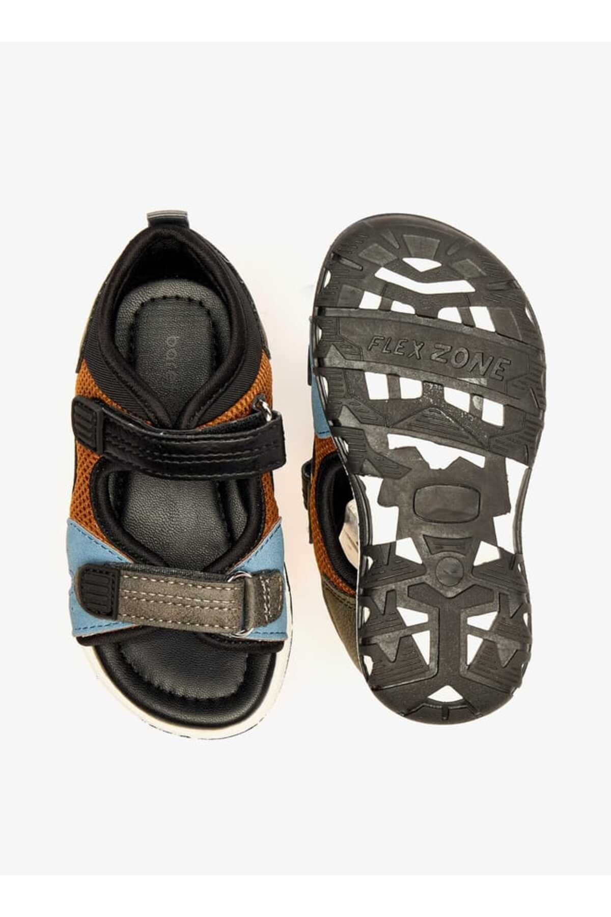 Barefeet-Panelled Sandals with Hook and Loop Closure 4