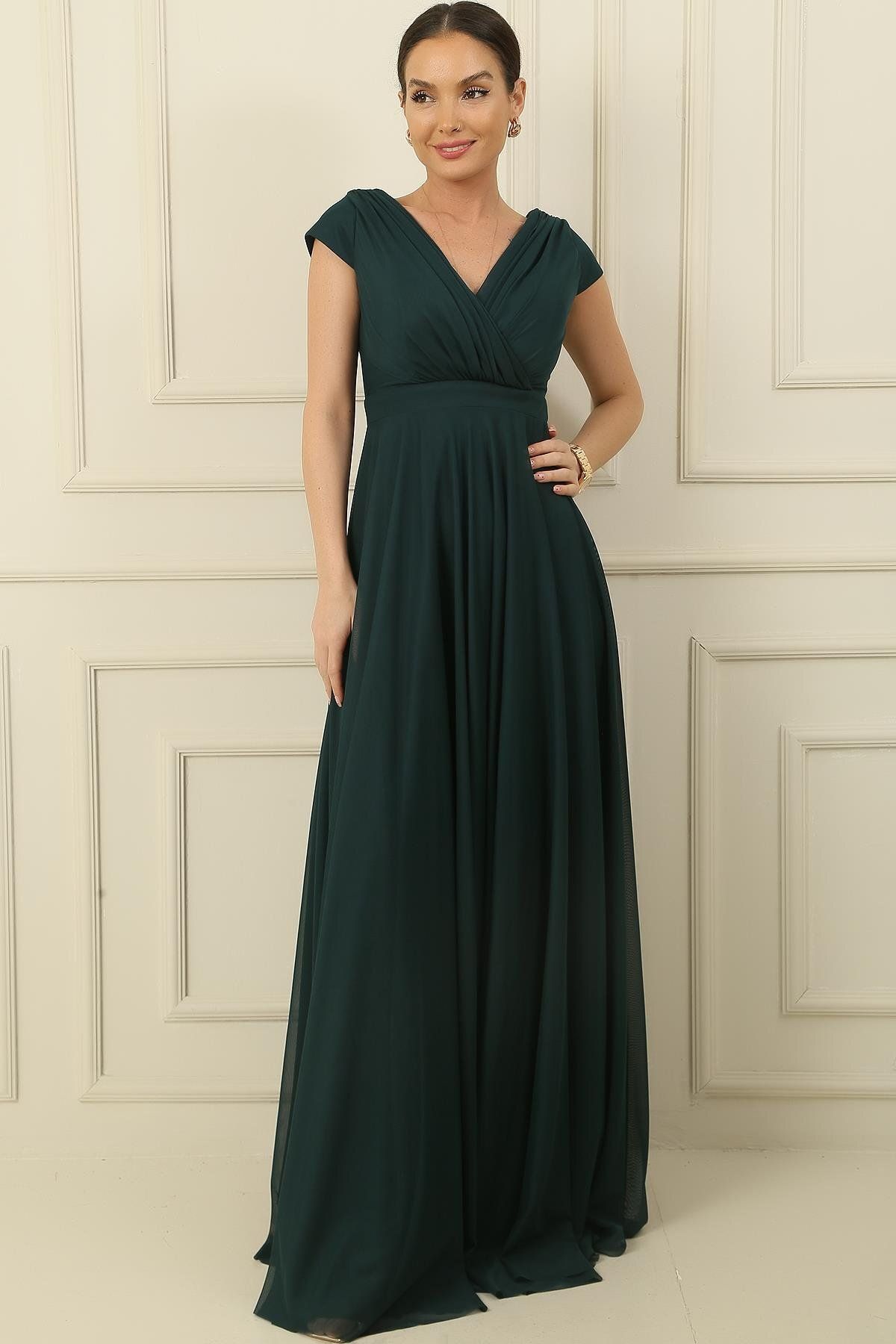 By Saygı-Zweireihiges, ausgestelltes, gefüttertes, langes Kleid aus Chiffon und Tüll mit Nagelärmeln und vollem Kreis 3