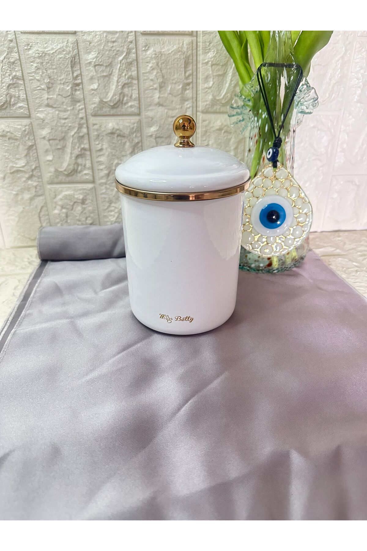 Porselen Kapaklı Emaye Kavanoz 15 Cm Kavanoz - Beyaz
