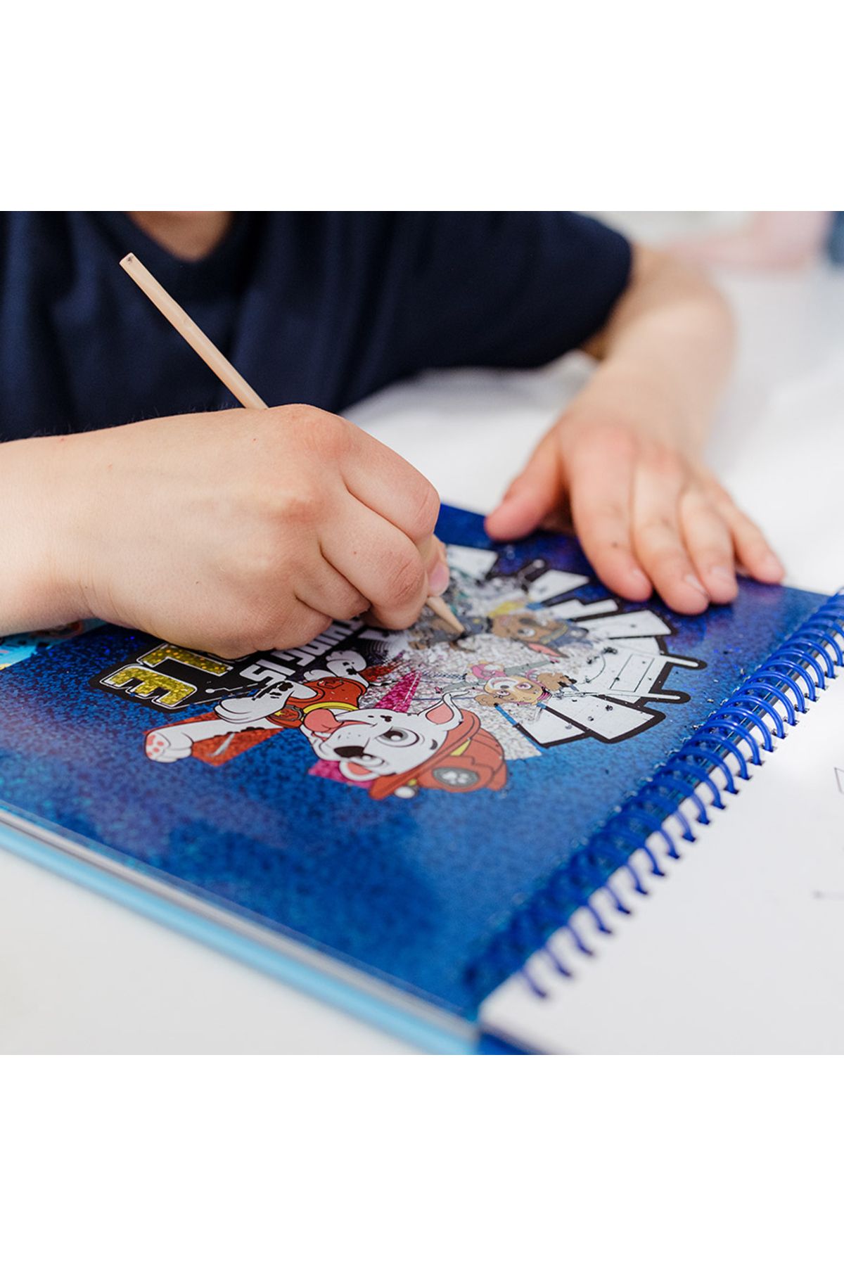 Totum-Set creativ de razuit si colorat Paw Patrol, Patrula Catelusilor 4