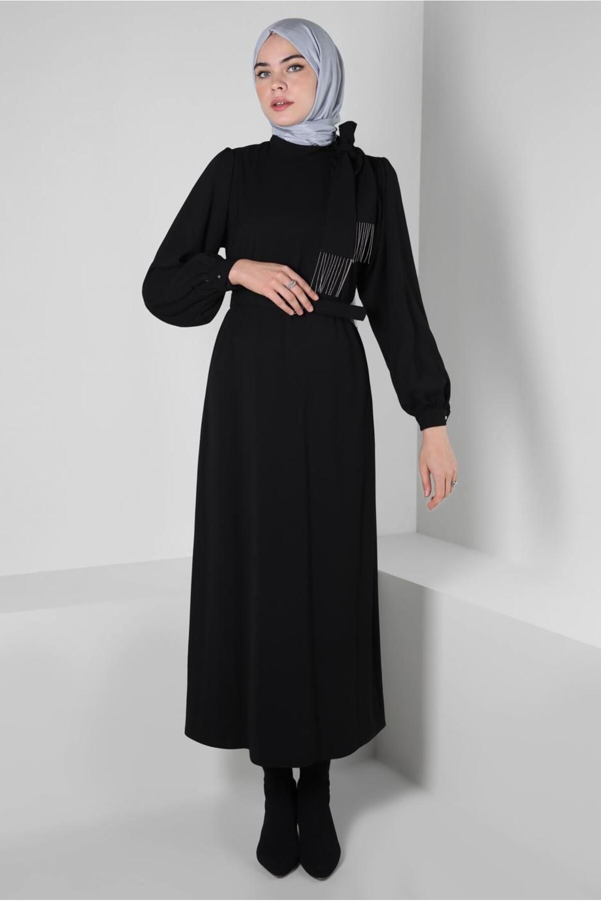 لباس کرپ کمربندی 44167 Alvina