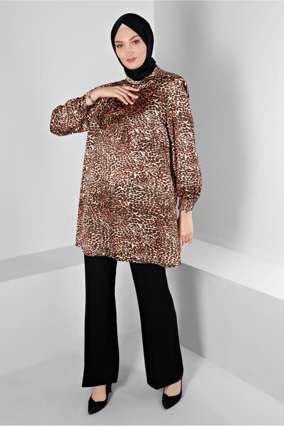 تونیک پوشیده چند رنگ زنانه باند الگوی پلنگ RUFFLE SATIN TUNIC 20309 آلوینا Alvina