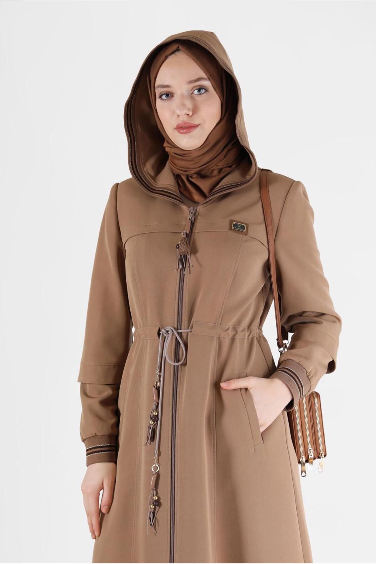 مانتو کلاه دار کمردار 10472 Alvina