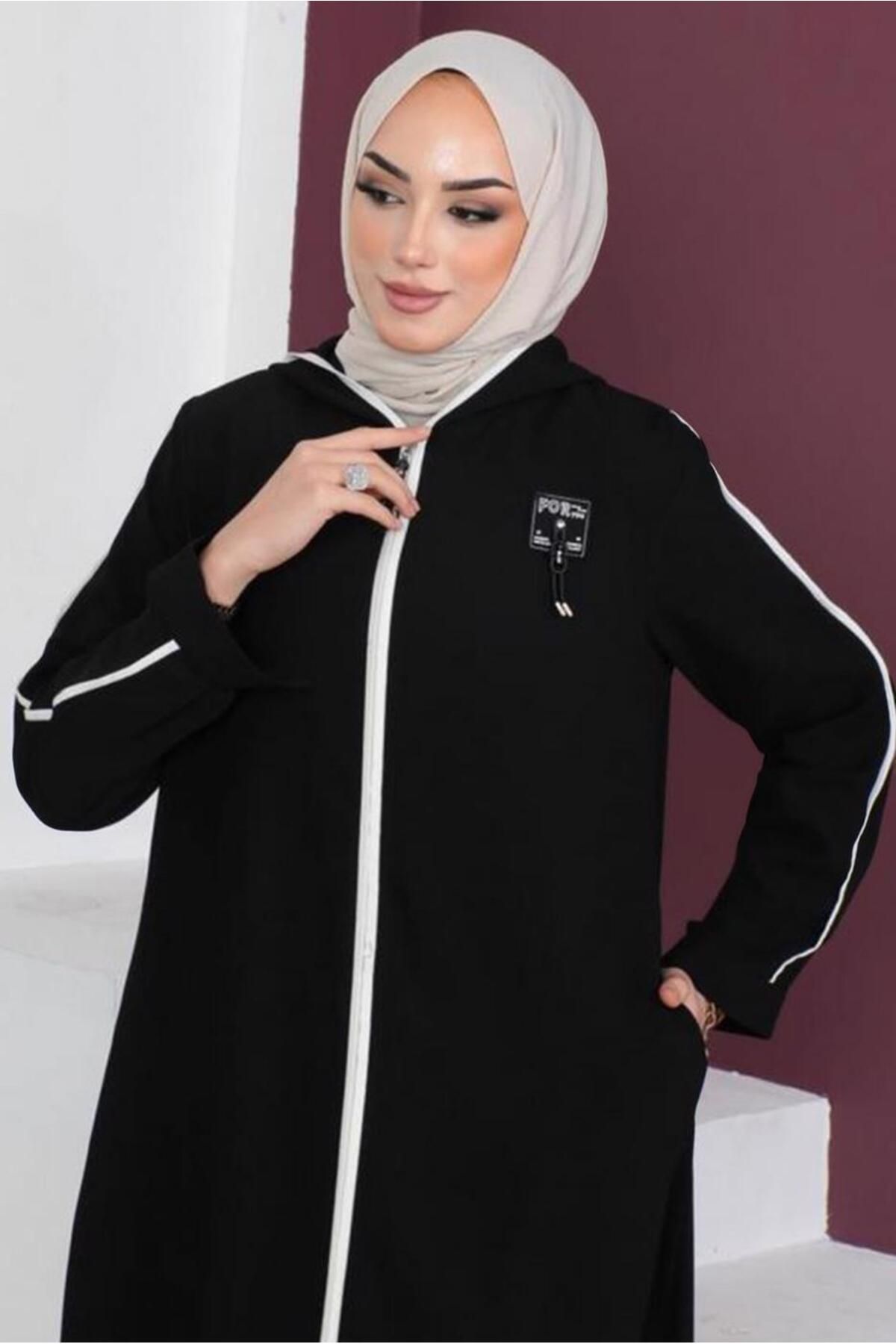 TRENDTESETTÜR-WOMEN'S BLACK EMBROIDERY DETAILED HOODED BLANKET T 029 2