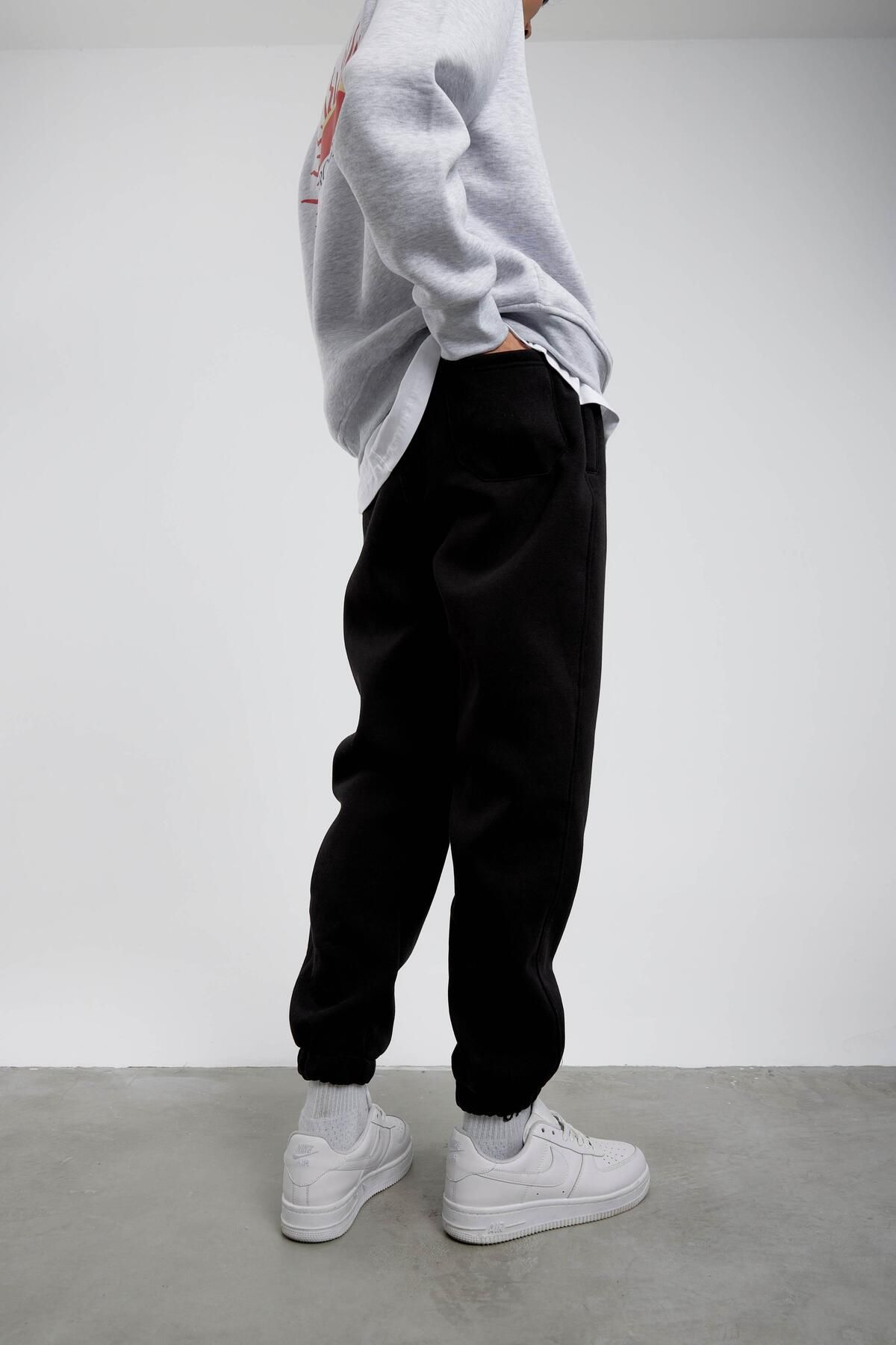 NOMARC-Black Sweatpants with Elastic Cuffs 2