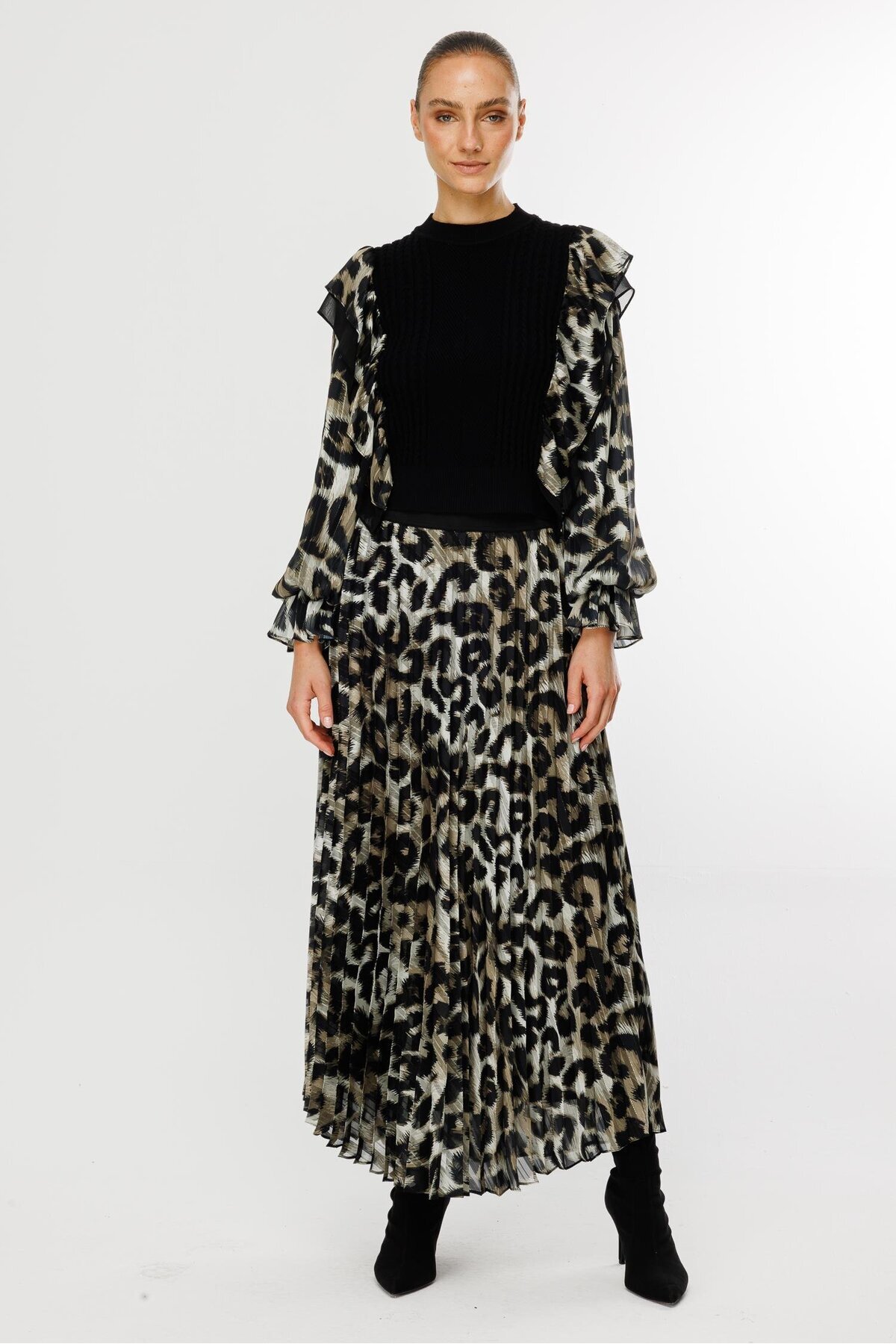 Moda İlgi-Khaki Knitwear Blouse - Chiffon Leopard Print, Fashionable Sleeves 4