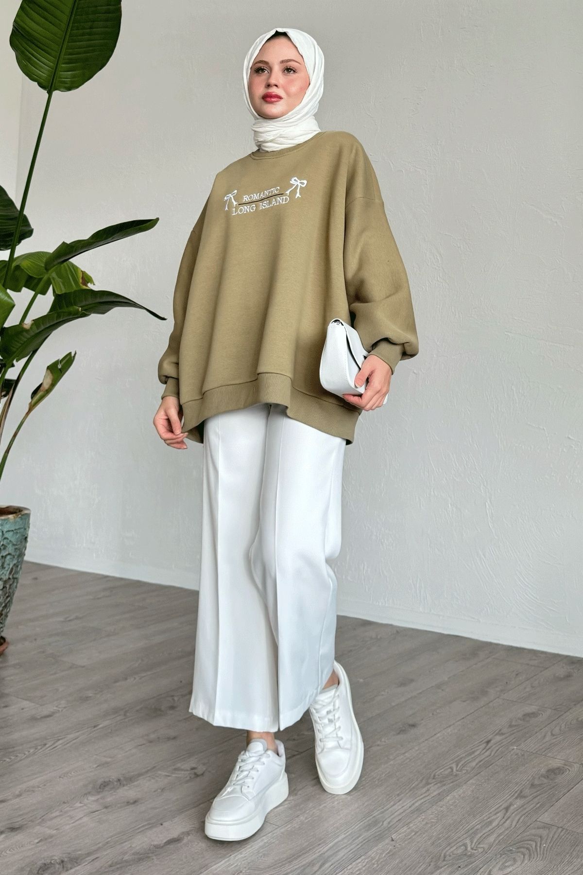 InStyle-Khakifarbenes Sweatshirt mit Schleifenmuster 3