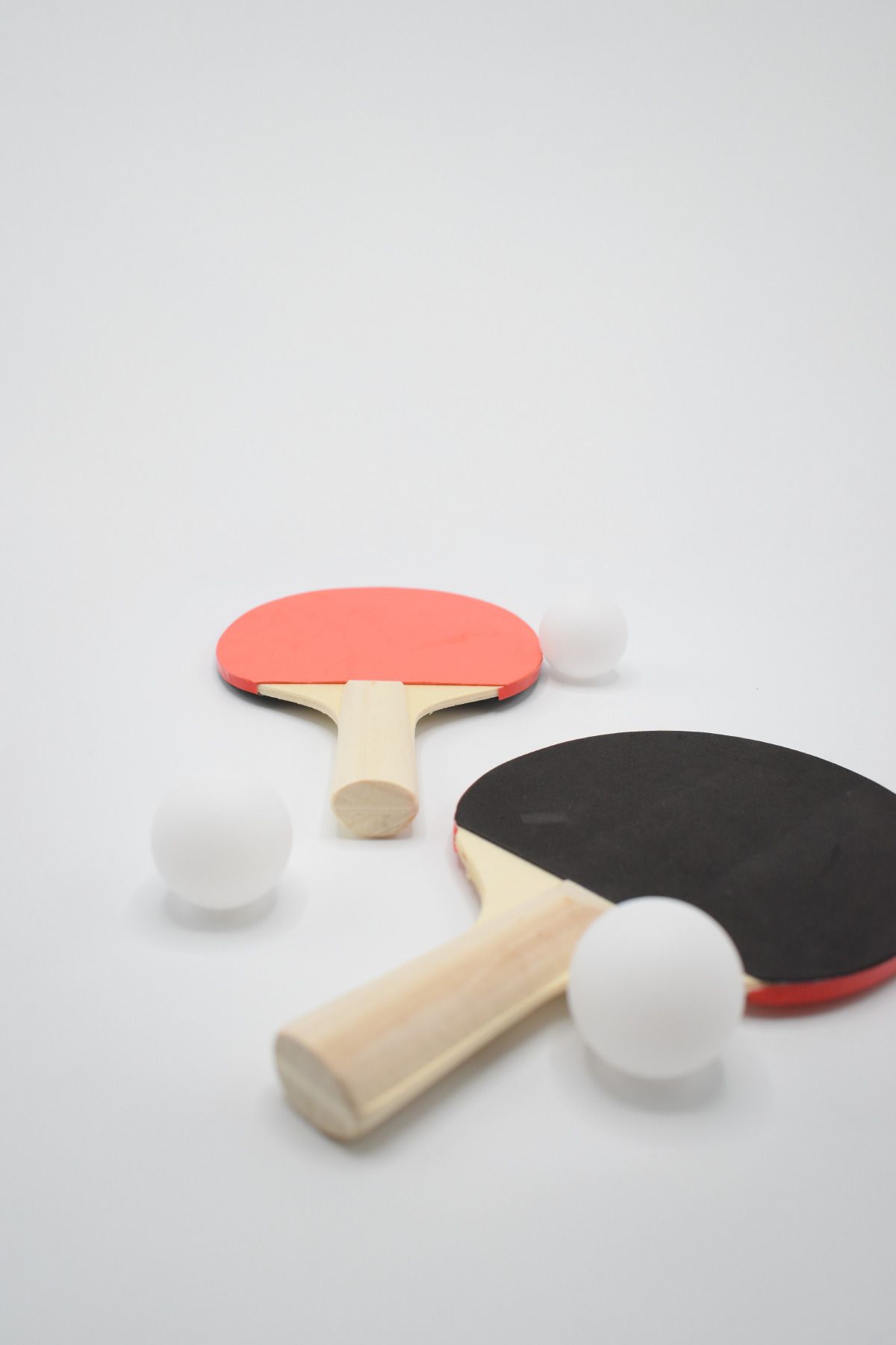 Walke-Table Tennis Set - 2 Table Tennis Rackets + 3 Ping Pong Balls 3