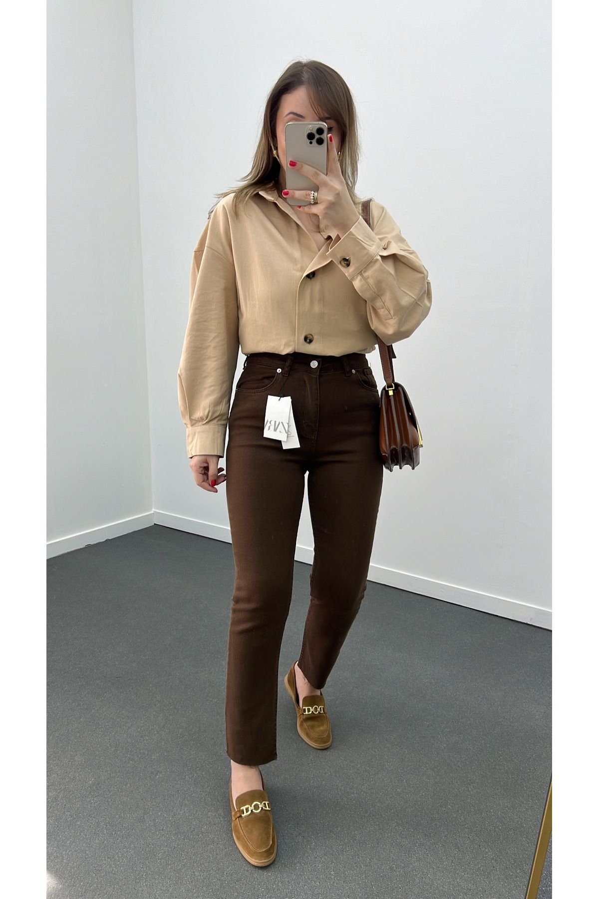 https://cdn.dsmcdn.com/ty1597/prod/QC/20241104/17/2ce9a2d0-c8a2-33f2-82ea-dfea213d4fc1/1_org_zoom.jpg