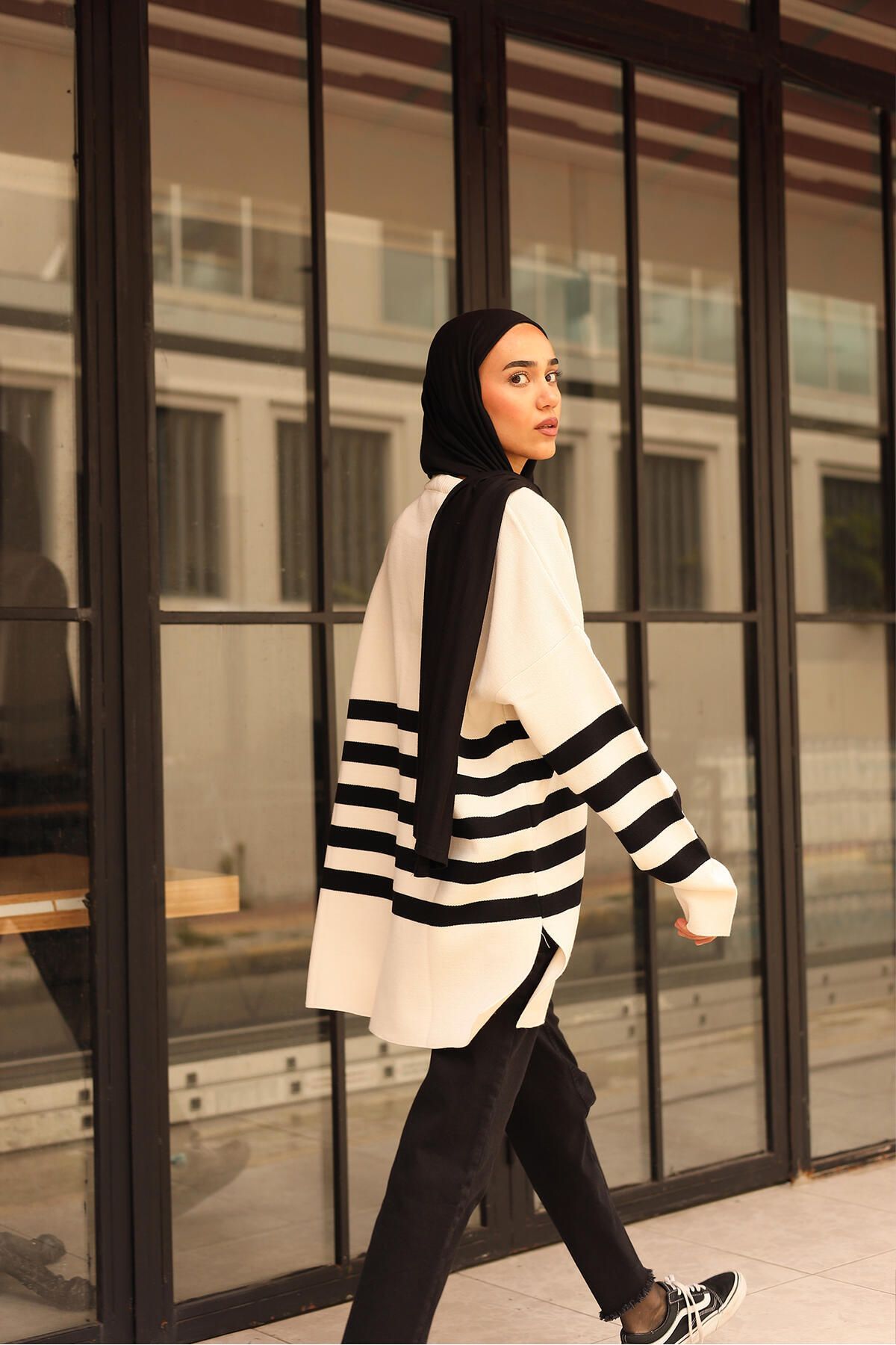 Touché Privé-STRIPED KNIT TUNIC 1