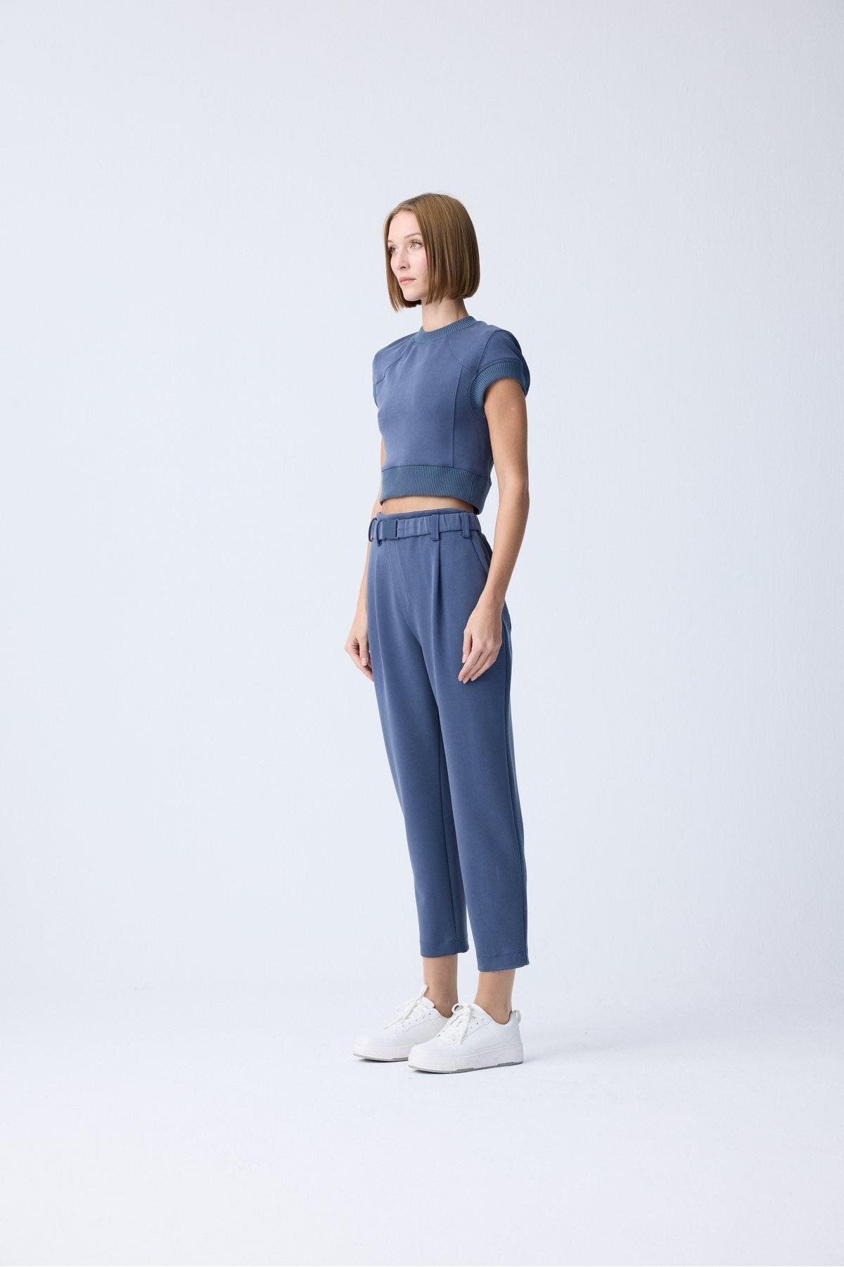 rue.-Navy Blue Knitted Blouse with Knitwear Band Detail 3