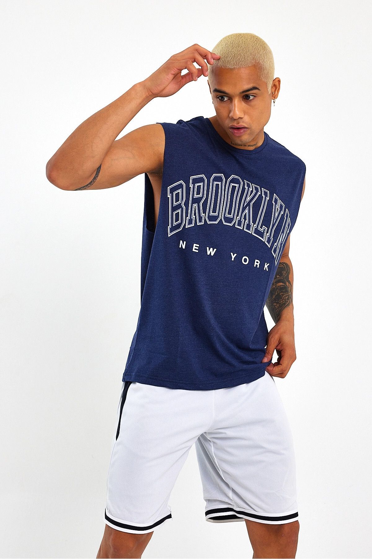 complete the look image