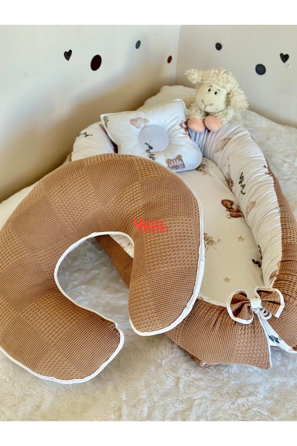 Babynest Yatak - Ortopedik Yastık + Emzirme Yatığı Pike Ve Pamuk Kumaş Desenli