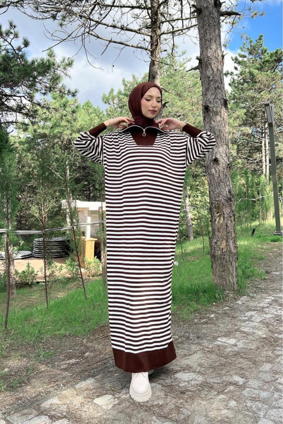 Lamia Giyim-Horizontal Striped Zippered Hijab Knitwear Dress Brown 2