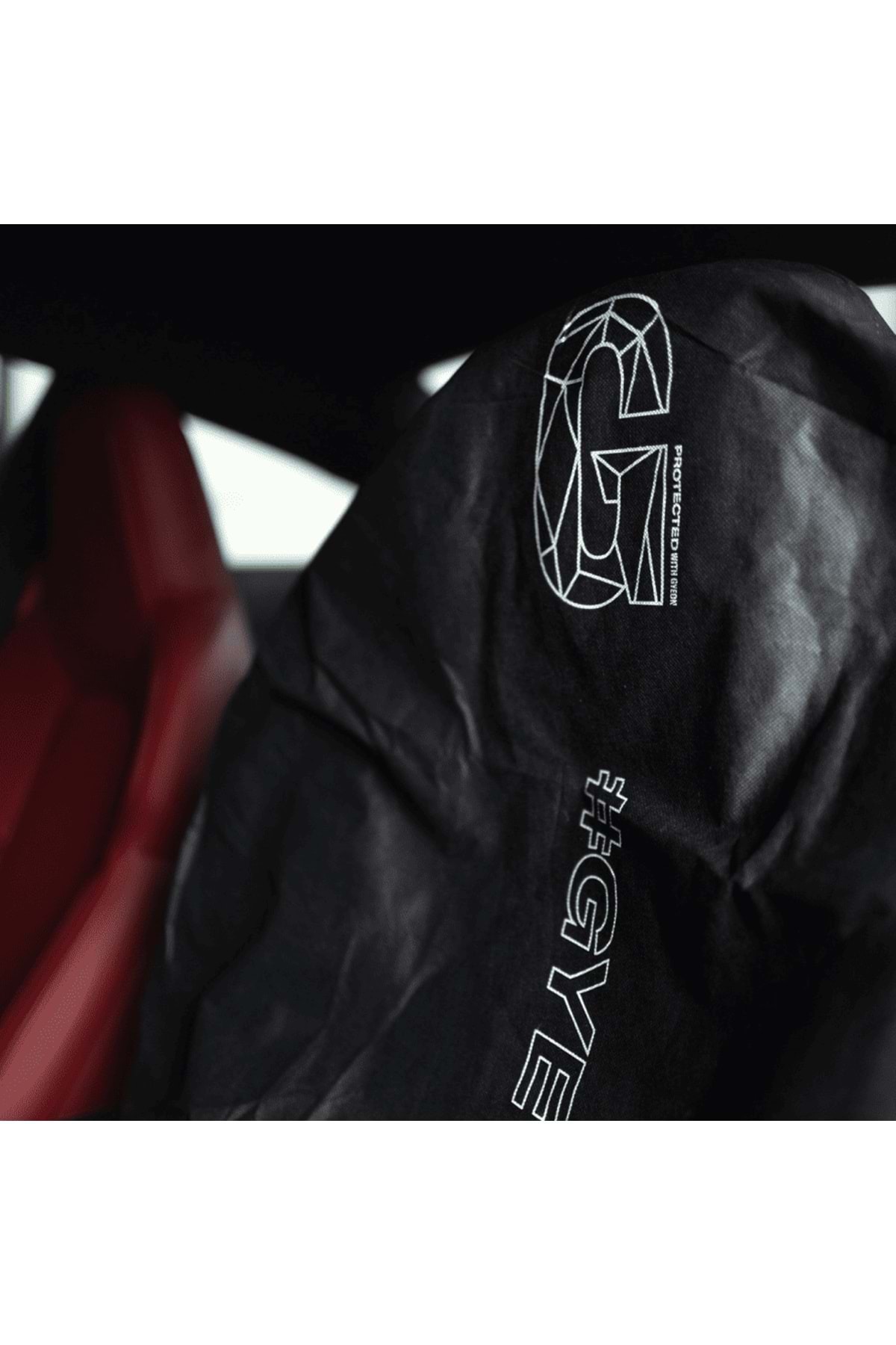 Gyeon Q²M Seat Cover Araç Ön Koltuk Koruyucu Kılıf Siyah- 1 Adet fotoğrafı 2 (önizleme)
