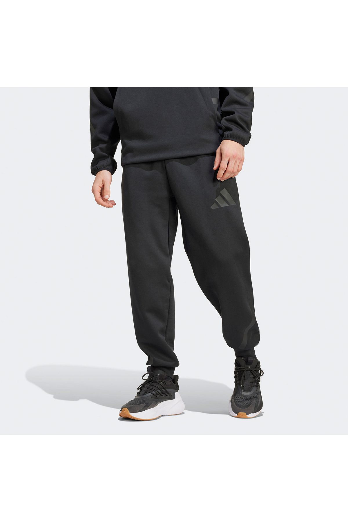 adidas-Z.N.E Men's Black Casual Sweatpants 4