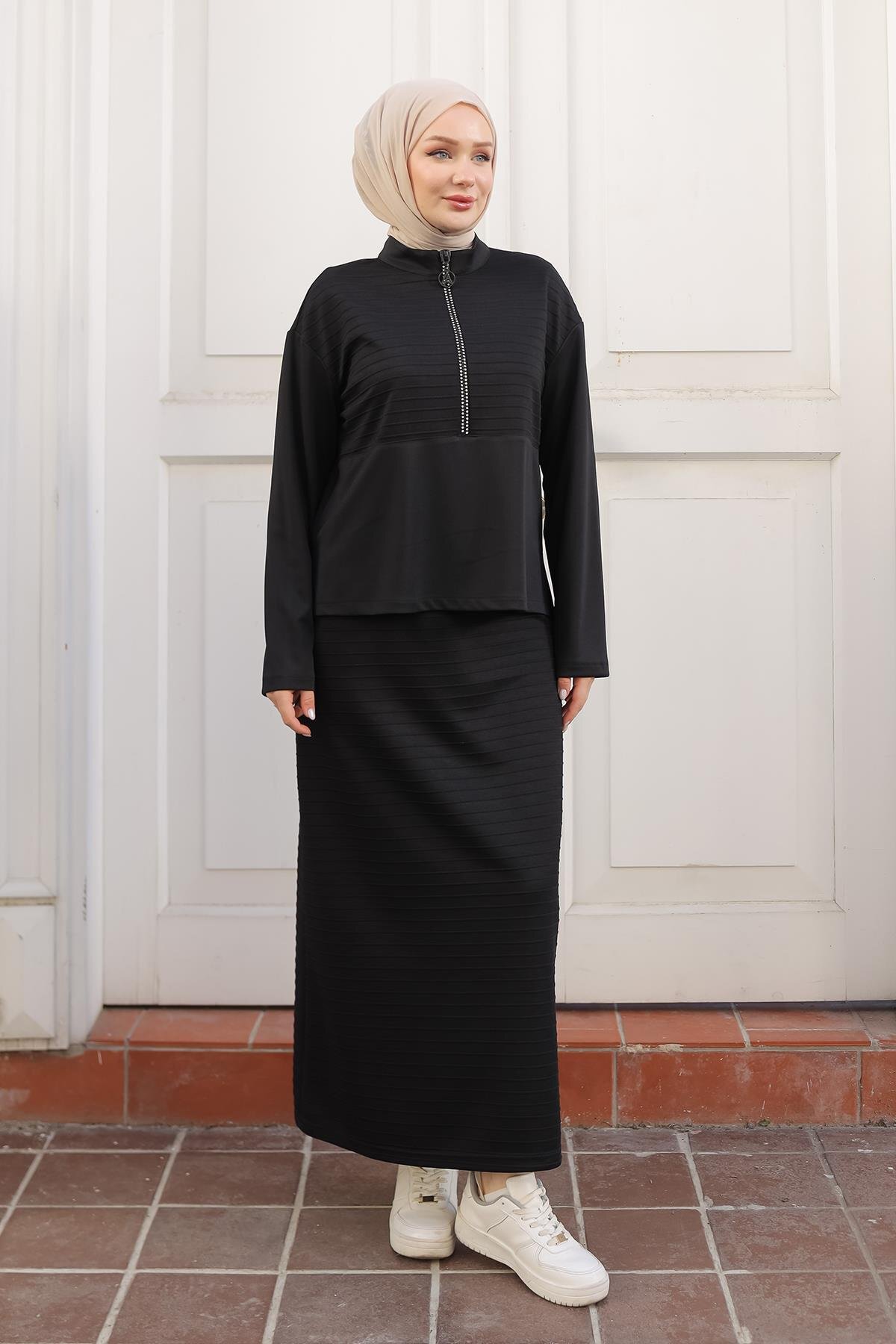 کت و شلوار دو تکه دامن‌دار نیم زیپ TREND مشکی 24KT642 Armine