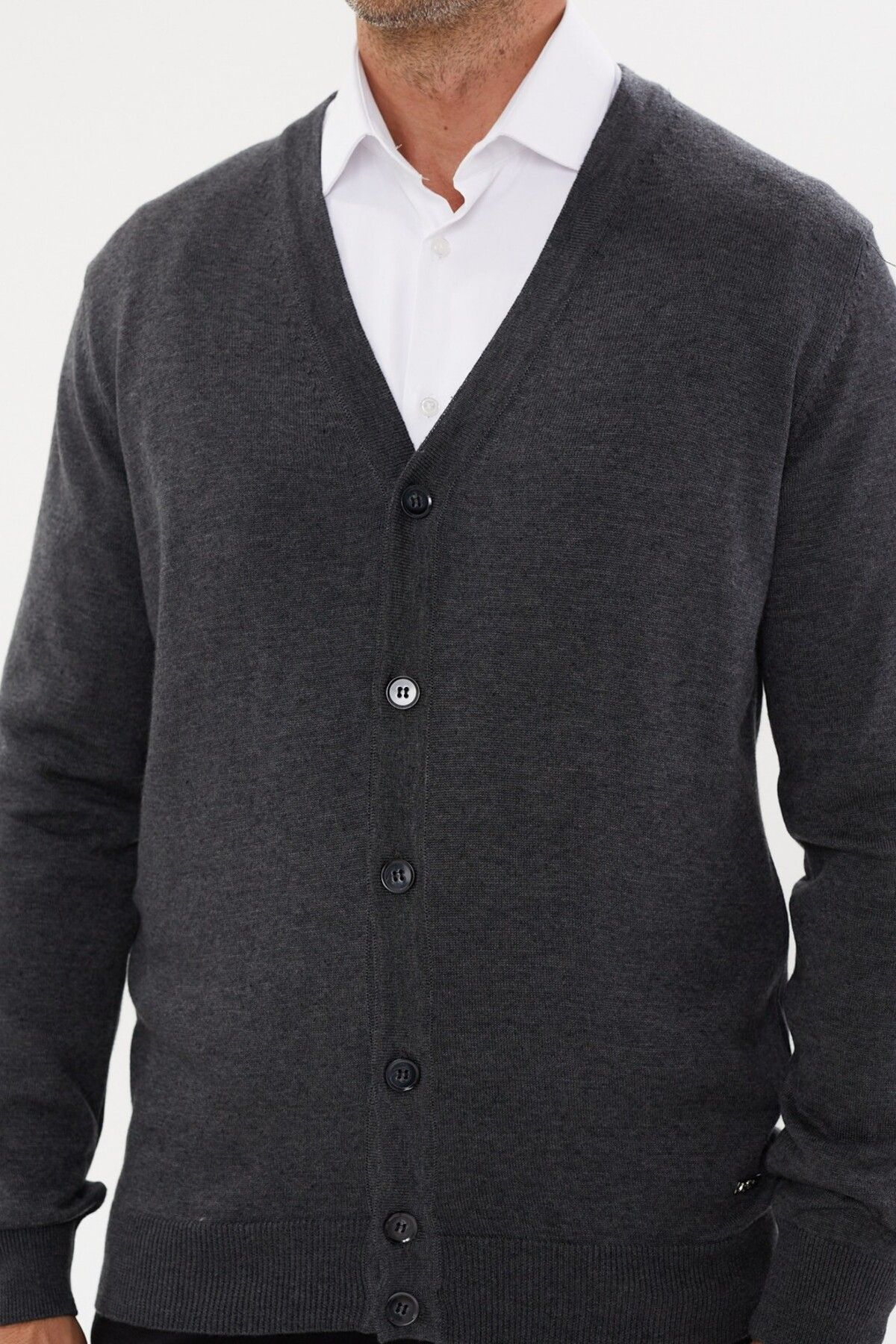 Tony Montana-Basic Long Sleeve Buttoned Knitwear-T-1082 3