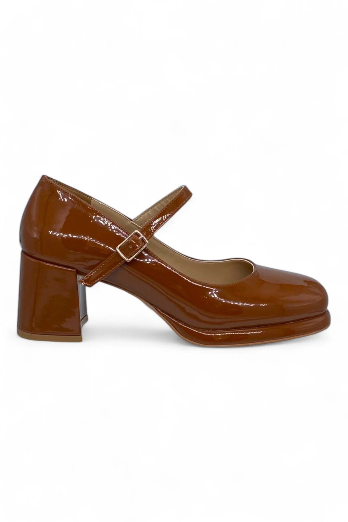 Zeynep Yıldırım-Tan Patent Leather Heeled Women's Shoes - Elissa 1