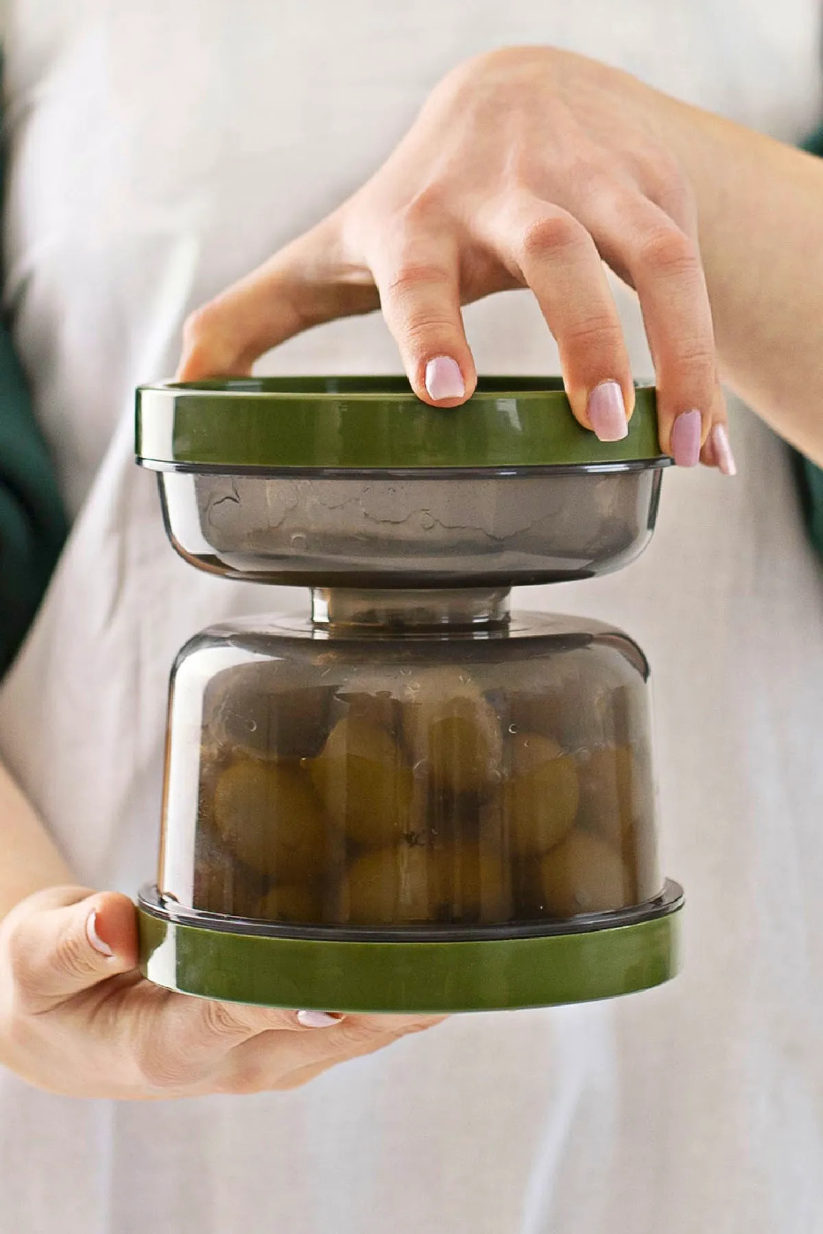 Emofom-Hourglass Olive Pickle Container Storage Container with Strainer 4