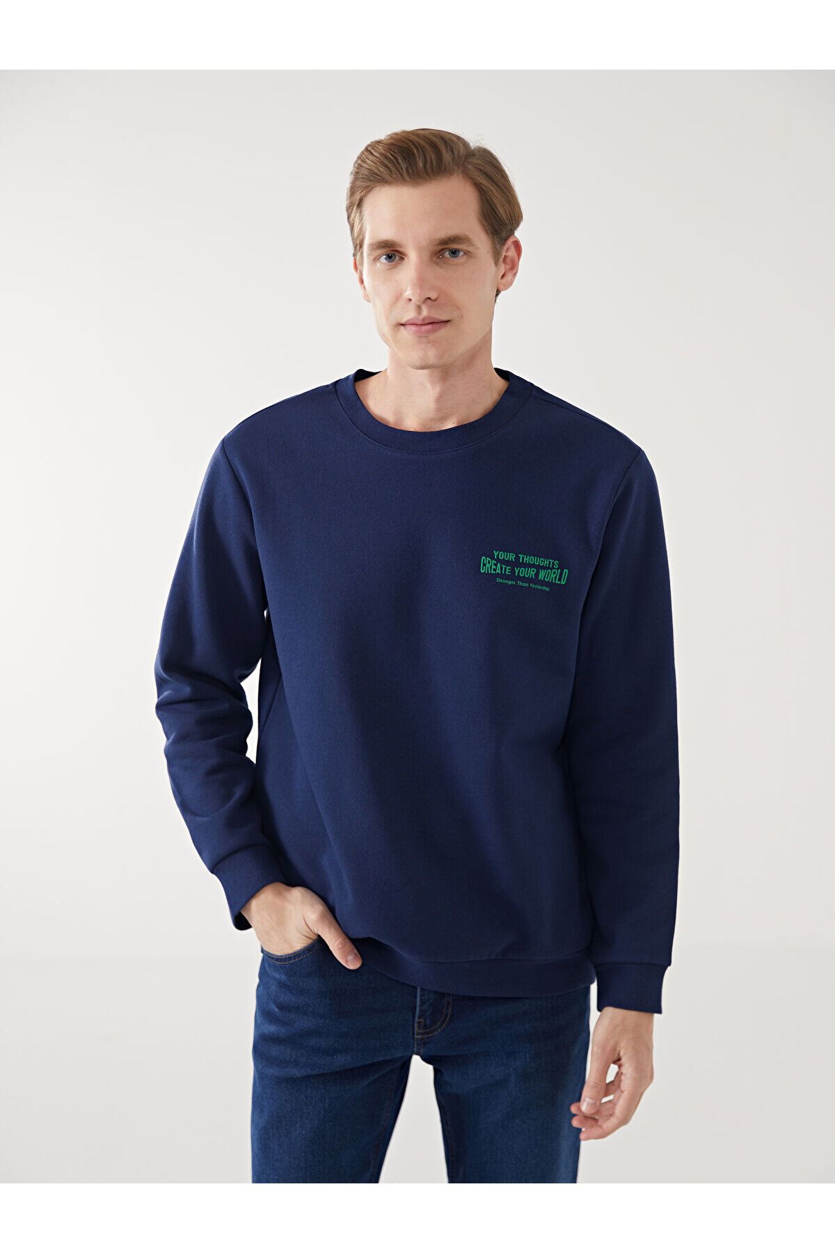 LC Waikiki Bisiklet Yaka Uzun Kollu Baskılı Erkek Kalın Sweatshirt