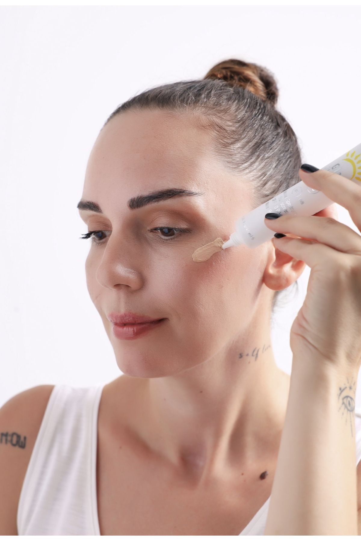 GLOWY-Glow Queen SPF50 - كريم الوجه المعادل للون البشرة 40 مل واقي من الشمس 6